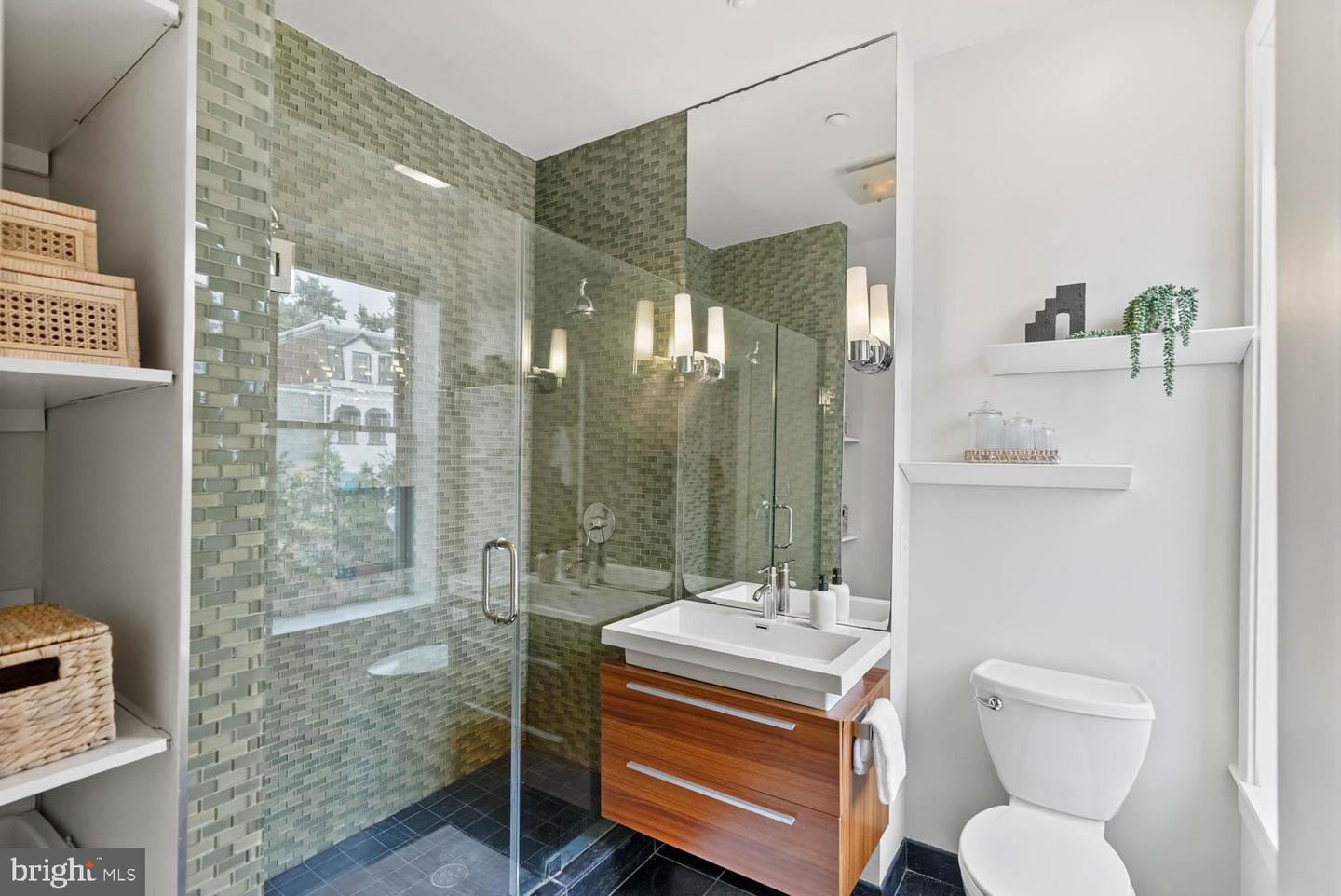 902 T ST NW #A, WASHINGTON, District Of Columbia 20001, 2 Bedrooms Bedrooms, ,2 BathroomsBathrooms,Residential,For sale,902 T ST NW #A,DCDC2215638 MLS # DCDC2215638