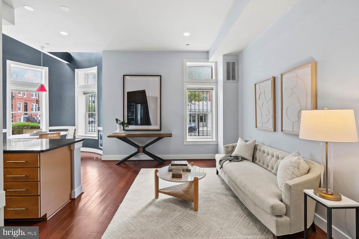 902 T ST NW #A, WASHINGTON, District Of Columbia 20001, 2 Bedrooms Bedrooms, ,2 BathroomsBathrooms,Residential,For sale,902 T ST NW #A,DCDC2215638 MLS # DCDC2215638