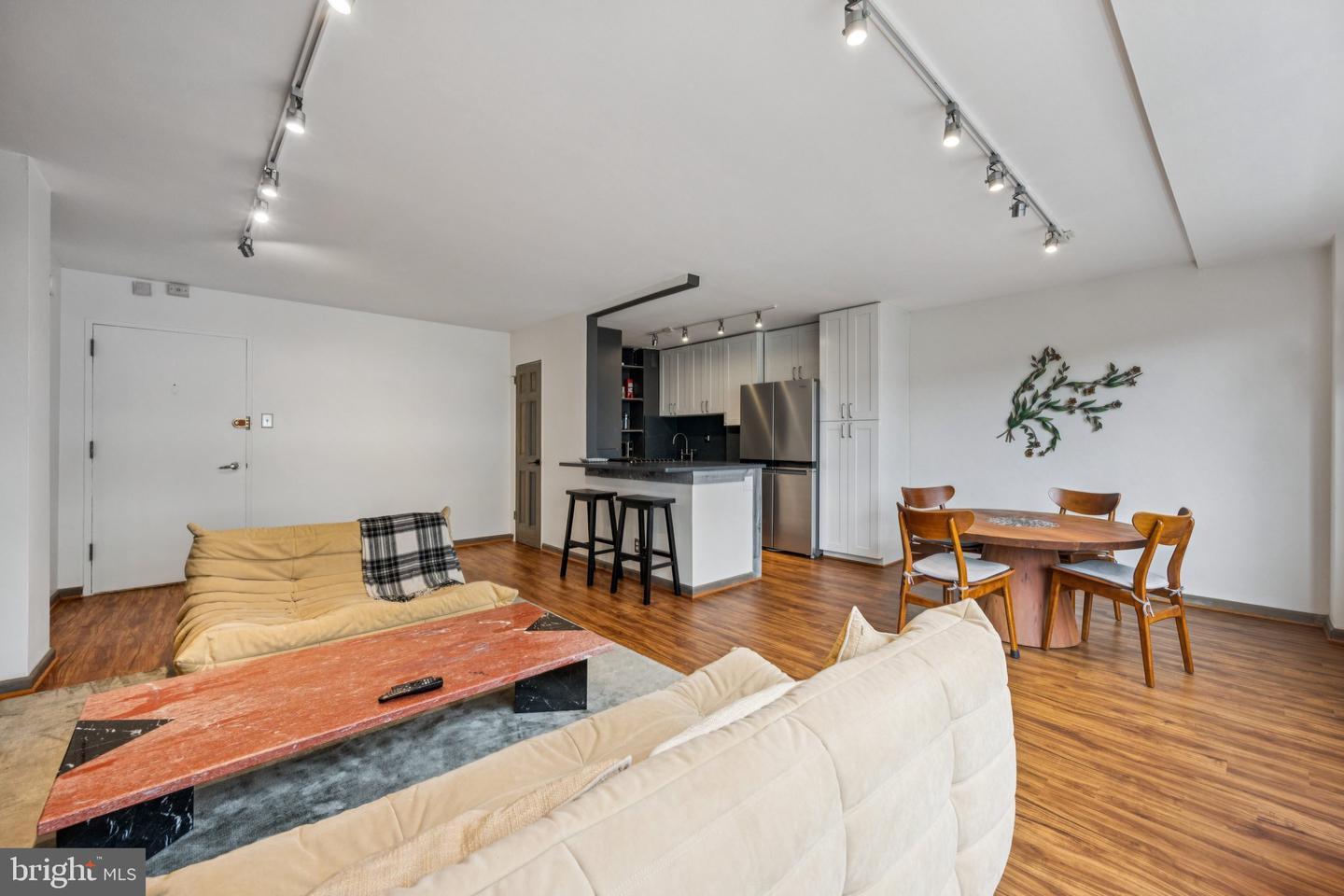 1545 18TH ST NW #403, WASHINGTON, District Of Columbia 20036, 1 Bedroom Bedrooms, ,1 BathroomBathrooms,Residential,For sale,1545 18TH ST NW #403,DCDC2216030 MLS # DCDC2216030