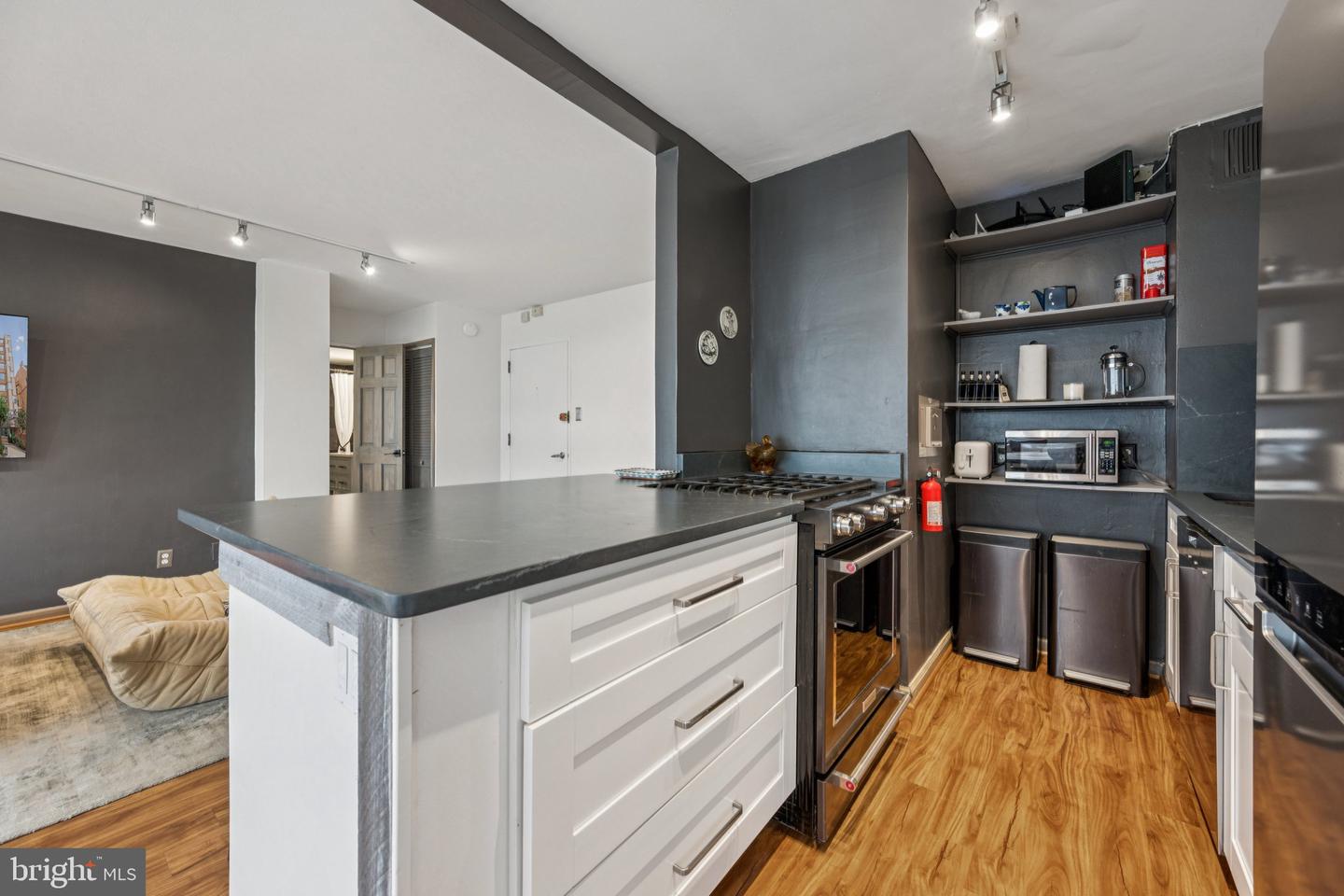 1545 18TH ST NW #403, WASHINGTON, District Of Columbia 20036, 1 Bedroom Bedrooms, ,1 BathroomBathrooms,Residential,For sale,1545 18TH ST NW #403,DCDC2216030 MLS # DCDC2216030