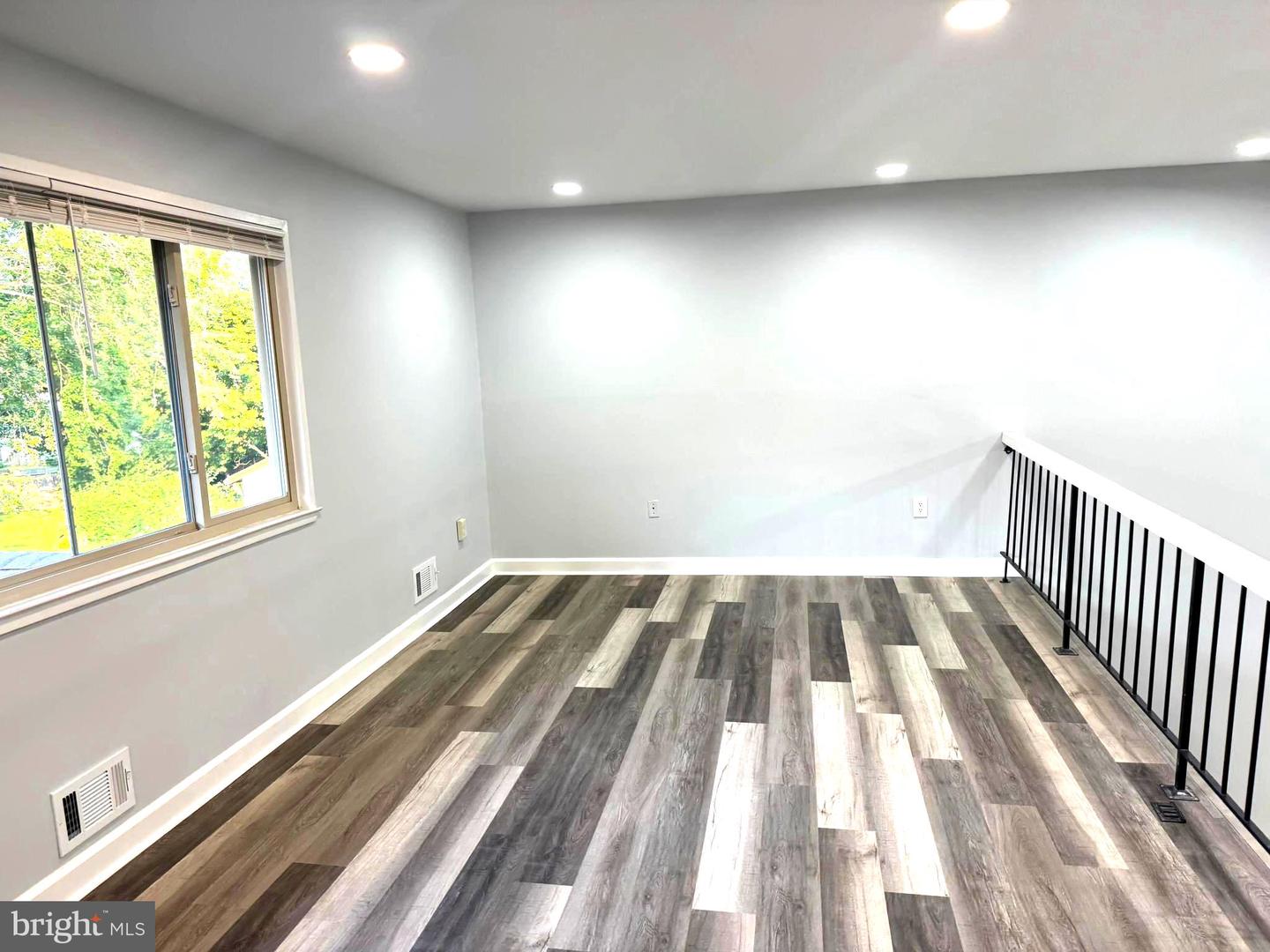 4435 FLINTSTONE RD, ALEXANDRIA, Virginia 22306, 4 Bedrooms Bedrooms, ,3 BathroomsBathrooms,Residential,For sale,4435 FLINTSTONE RD,VAFX2262432 MLS # VAFX2262432