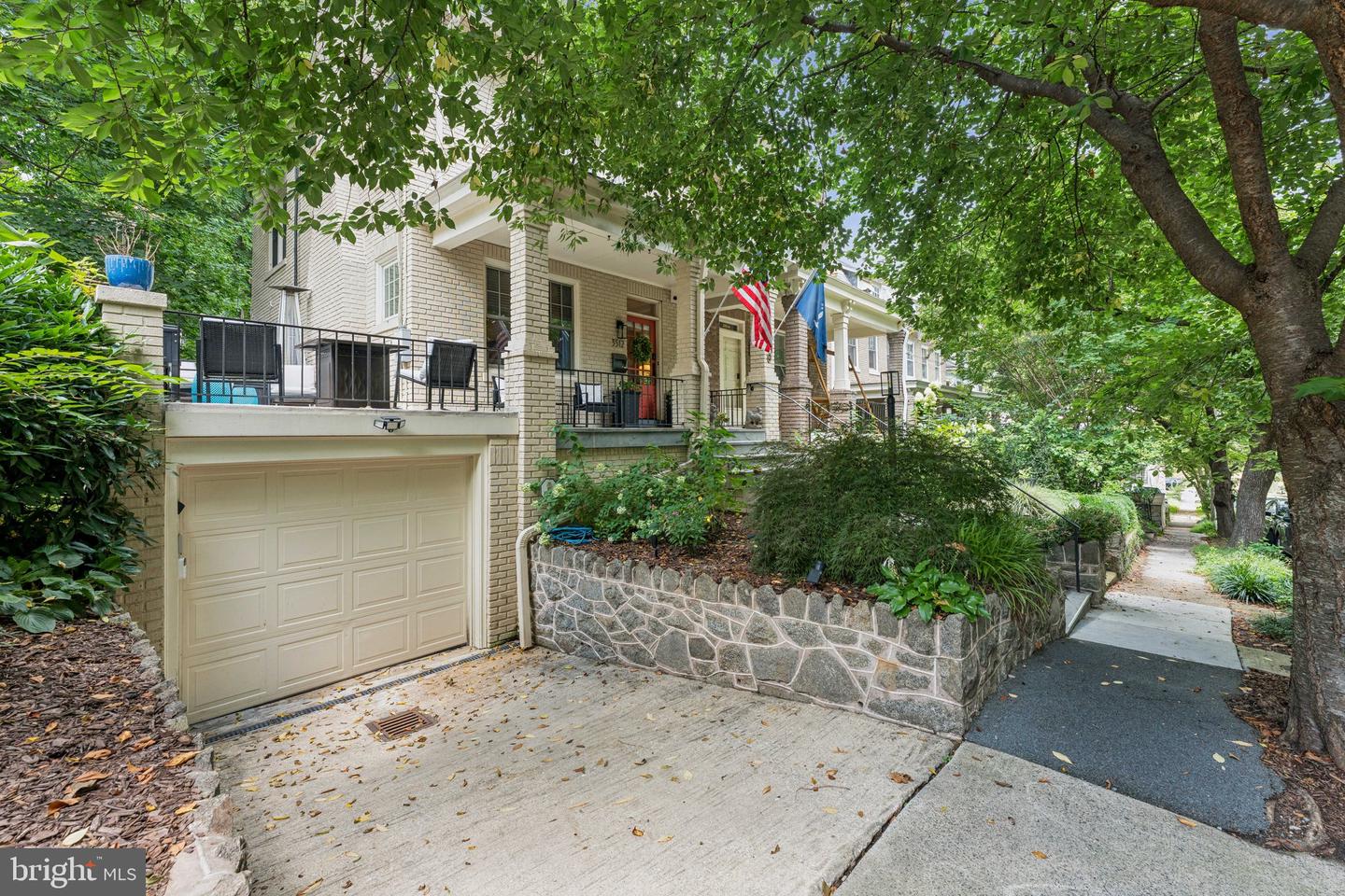 3512 30TH ST NW, WASHINGTON, District Of Columbia 20008, 4 Bedrooms Bedrooms, ,3 BathroomsBathrooms,Residential,For sale,3512 30TH ST NW,DCDC2216128 MLS # DCDC2216128