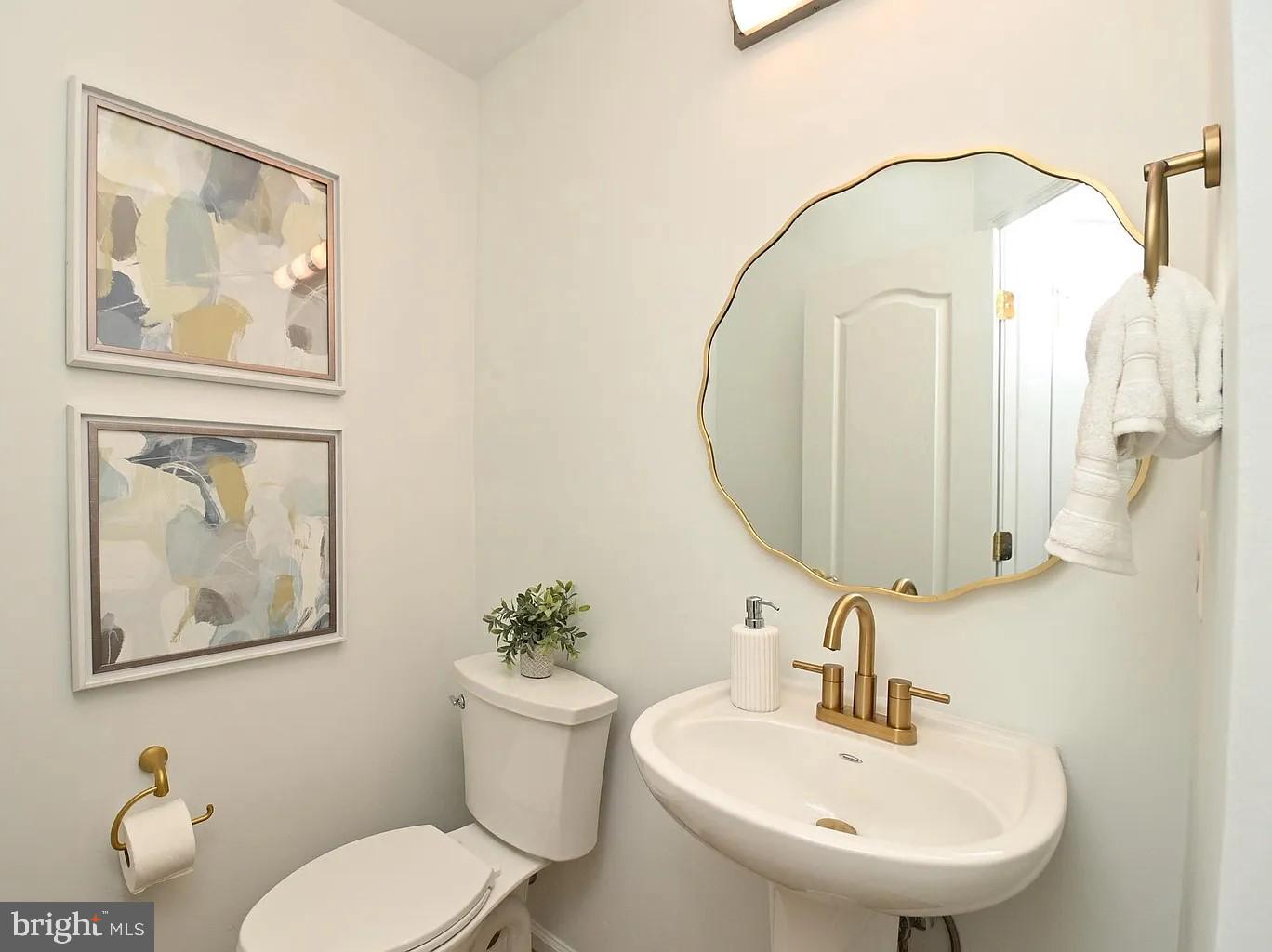 14585 MARLOW ST, GAINESVILLE, Virginia 20155, 2 Bedrooms Bedrooms, ,2 BathroomsBathrooms,Residential,For sale,14585 MARLOW ST,VAPW2102116 MLS # VAPW2102116