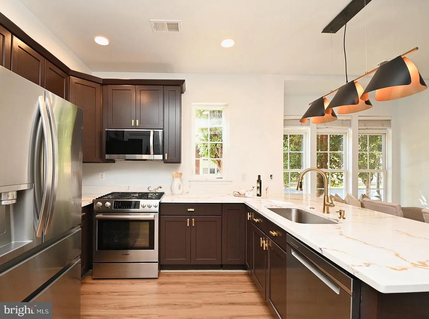 14585 MARLOW ST, GAINESVILLE, Virginia 20155, 2 Bedrooms Bedrooms, ,2 BathroomsBathrooms,Residential,For sale,14585 MARLOW ST,VAPW2102116 MLS # VAPW2102116