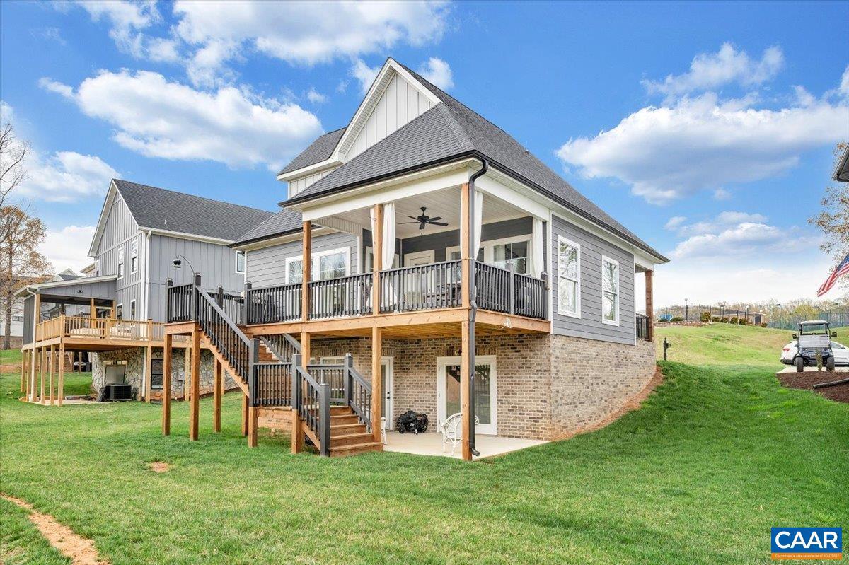 111 RETREAT LN, HUDDLESTON, Virginia 24104, 3 Bedrooms Bedrooms, ,2 BathroomsBathrooms,Residential,For sale,111 RETREAT LN,668071 MLS # 668071