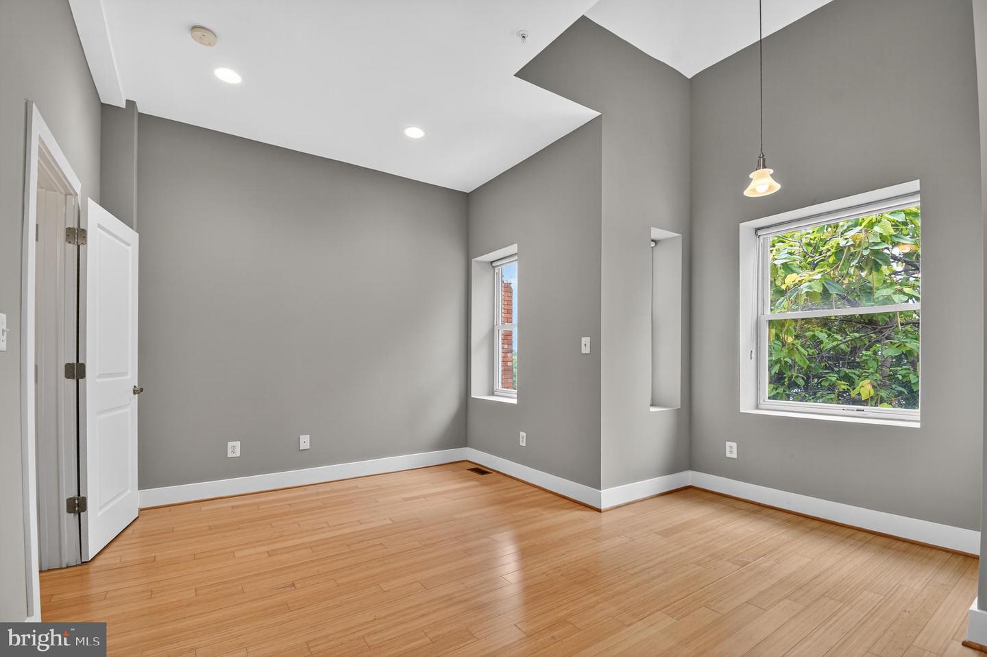 1241 KENYON ST NW #2, WASHINGTON, District Of Columbia 20010, 3 Bedrooms Bedrooms, ,2 BathroomsBathrooms,Residential,For sale,1241 KENYON ST NW #2,DCDC2216168 MLS # DCDC2216168