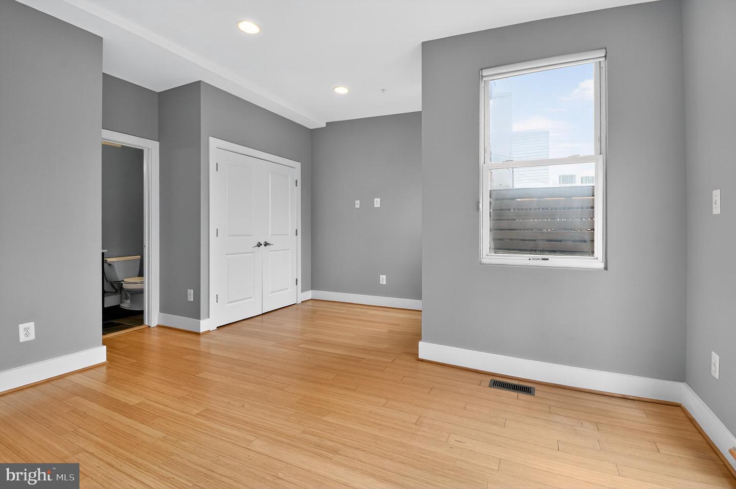 1241 KENYON ST NW #2, WASHINGTON, District Of Columbia 20010, 3 Bedrooms Bedrooms, ,2 BathroomsBathrooms,Residential,For sale,1241 KENYON ST NW #2,DCDC2216168 MLS # DCDC2216168