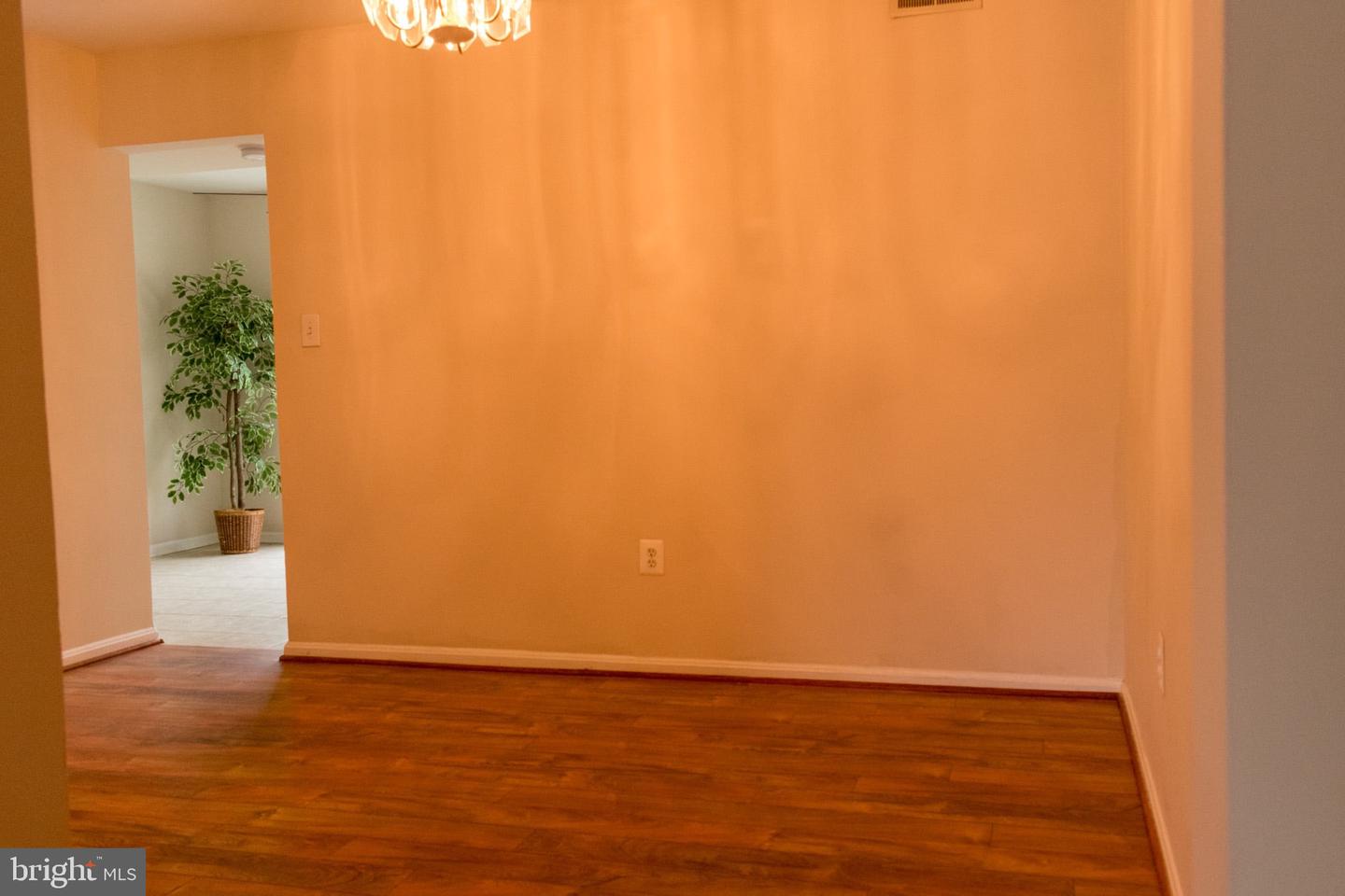 3423 TENDRIL CT, WOODBRIDGE, Virginia 22192, 3 Bedrooms Bedrooms, 10 Rooms Rooms,2 BathroomsBathrooms,Residential,For sale,3423 TENDRIL CT,VAPW2102144 MLS # VAPW2102144