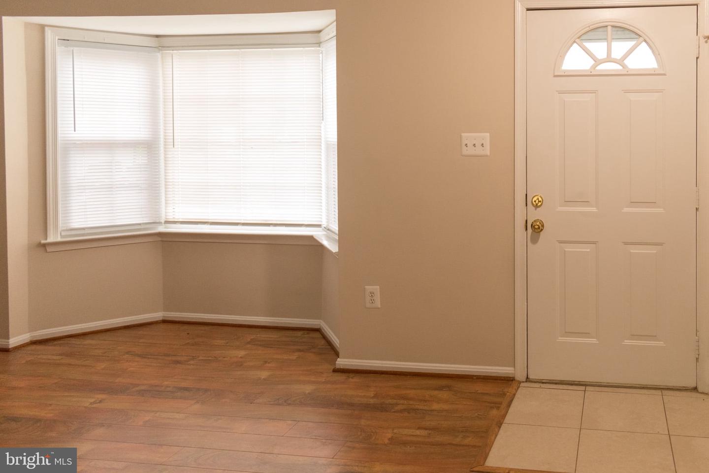 3423 TENDRIL CT, WOODBRIDGE, Virginia 22192, 3 Bedrooms Bedrooms, 10 Rooms Rooms,2 BathroomsBathrooms,Residential,For sale,3423 TENDRIL CT,VAPW2102144 MLS # VAPW2102144