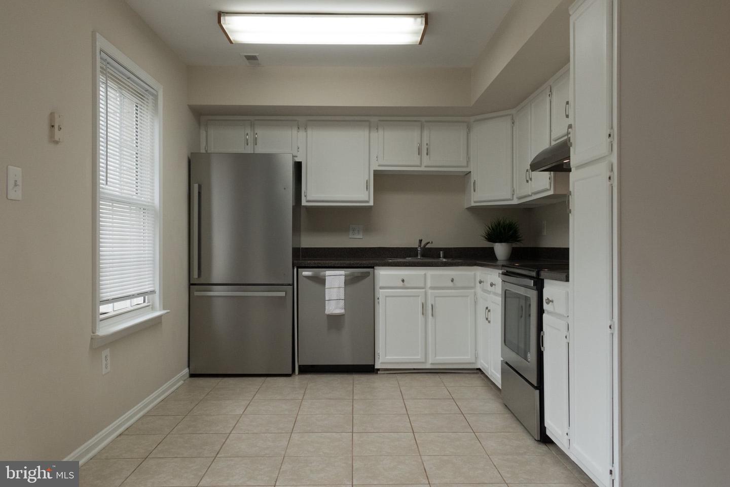 3423 TENDRIL CT, WOODBRIDGE, Virginia 22192, 3 Bedrooms Bedrooms, 10 Rooms Rooms,2 BathroomsBathrooms,Residential,For sale,3423 TENDRIL CT,VAPW2102144 MLS # VAPW2102144