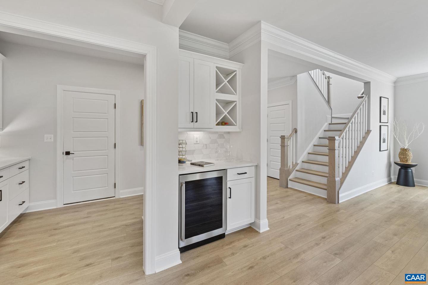 10 SABLEWOOD DR, CHARLOTTESVILLE, Virginia 22911, 4 Bedrooms Bedrooms, ,3 BathroomsBathrooms,Residential,For sale,10 SABLEWOOD DR,668079 MLS # 668079