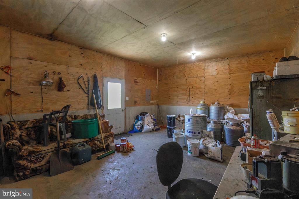 344 FREEMASON RUN RD, MOUNT SOLON, Virginia 22843, 5 Bedrooms Bedrooms, ,1 BathroomBathrooms,Farm,For sale,344 FREEMASON RUN RD,VAAG2002648 MLS # VAAG2002648