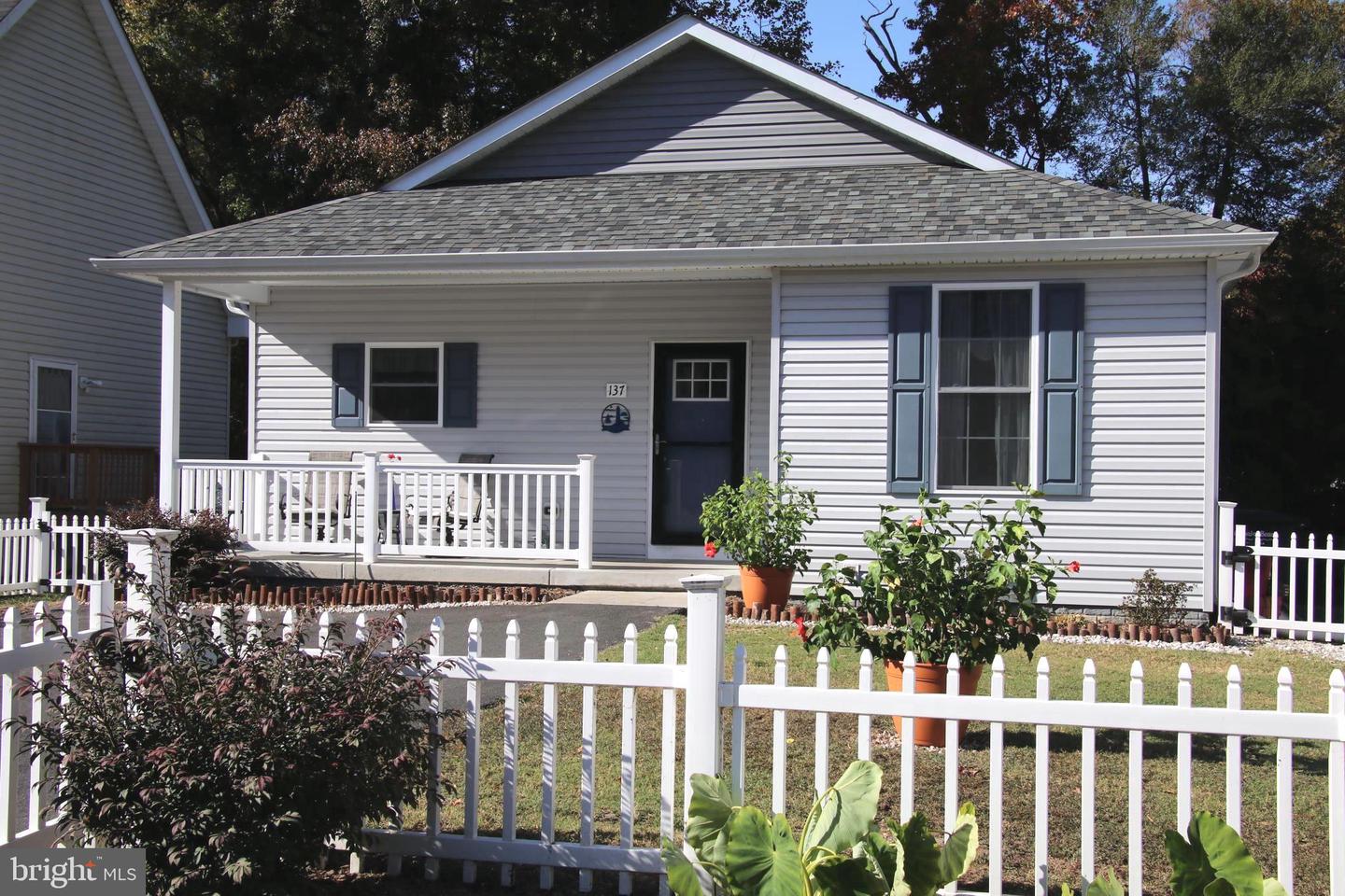 137 12TH STREET, COLONIAL BEACH, Virginia 22443, 3 Bedrooms Bedrooms, 7 Rooms Rooms,2 BathroomsBathrooms,Residential,For sale,137 12TH STREET,VAWE2007726 MLS # VAWE2007726