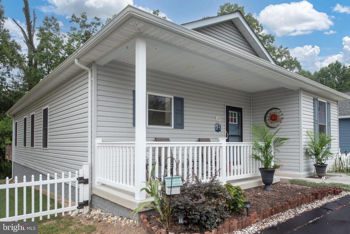 137 12TH STREET, COLONIAL BEACH, Virginia 22443, 3 Bedrooms Bedrooms, 7 Rooms Rooms,2 BathroomsBathrooms,Residential,For sale,137 12TH STREET,VAWE2007726 MLS # VAWE2007726