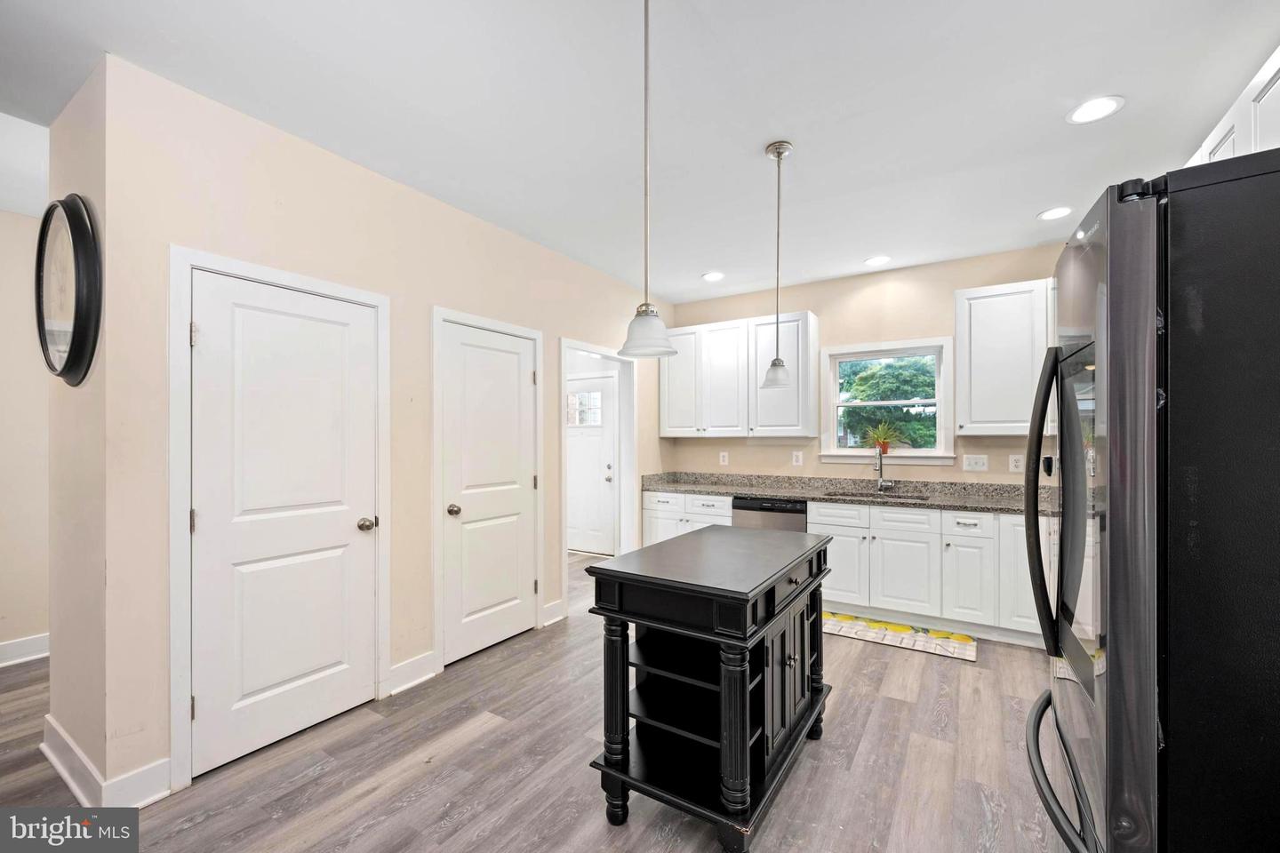 137 12TH STREET, COLONIAL BEACH, Virginia 22443, 3 Bedrooms Bedrooms, 7 Rooms Rooms,2 BathroomsBathrooms,Residential,For sale,137 12TH STREET,VAWE2007726 MLS # VAWE2007726