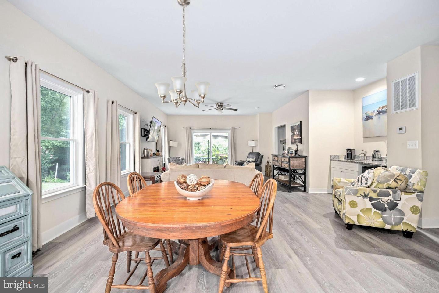 137 12TH STREET, COLONIAL BEACH, Virginia 22443, 3 Bedrooms Bedrooms, 7 Rooms Rooms,2 BathroomsBathrooms,Residential,For sale,137 12TH STREET,VAWE2007726 MLS # VAWE2007726