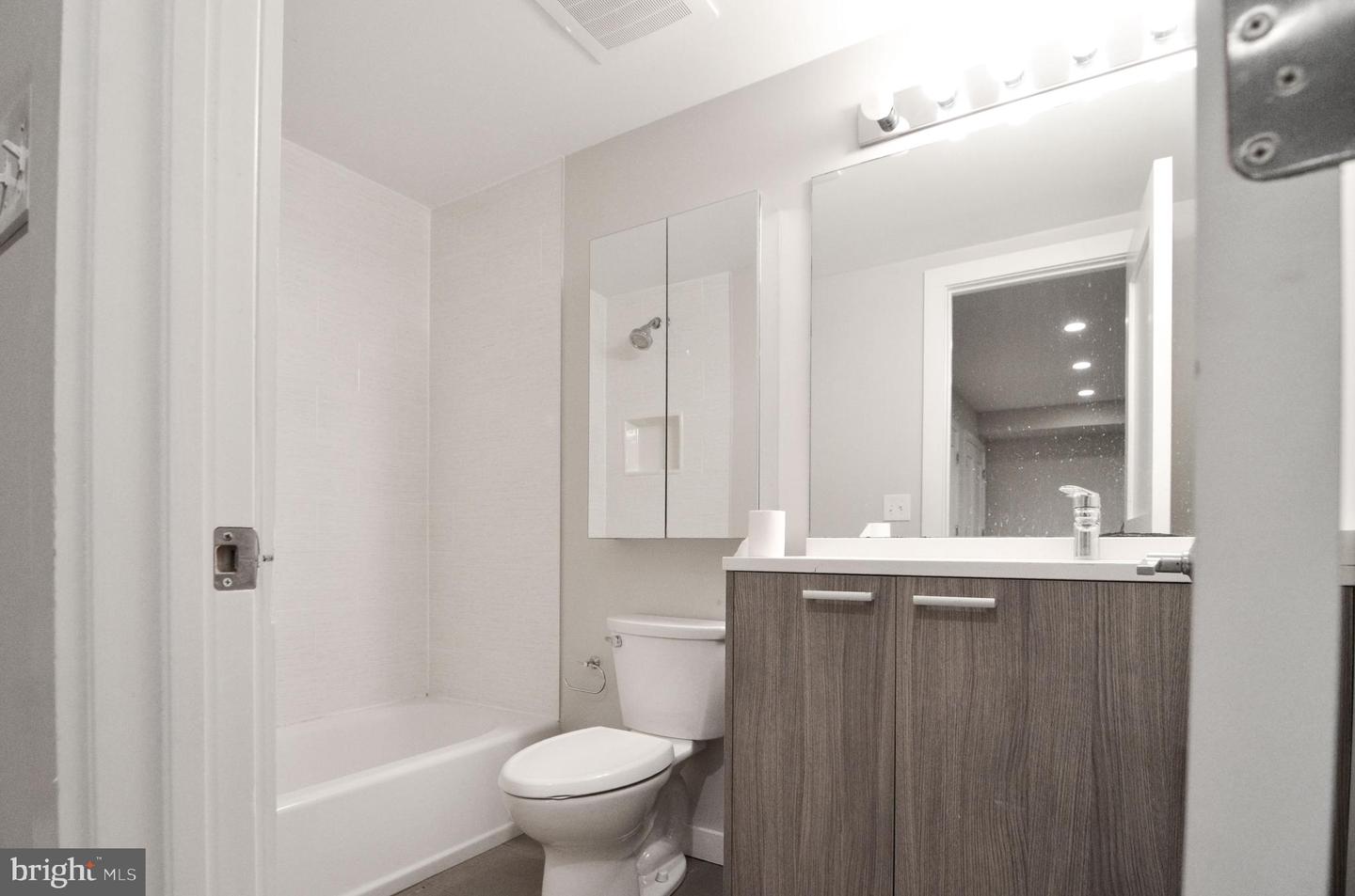 1072 THOMAS JEFFERSON ST NW, WASHINGTON, District Of Columbia 20007, 11 Bedrooms Bedrooms, ,10 BathroomsBathrooms,Residential,For sale,1072 THOMAS JEFFERSON ST NW,DCDC2186938 MLS # DCDC2186938