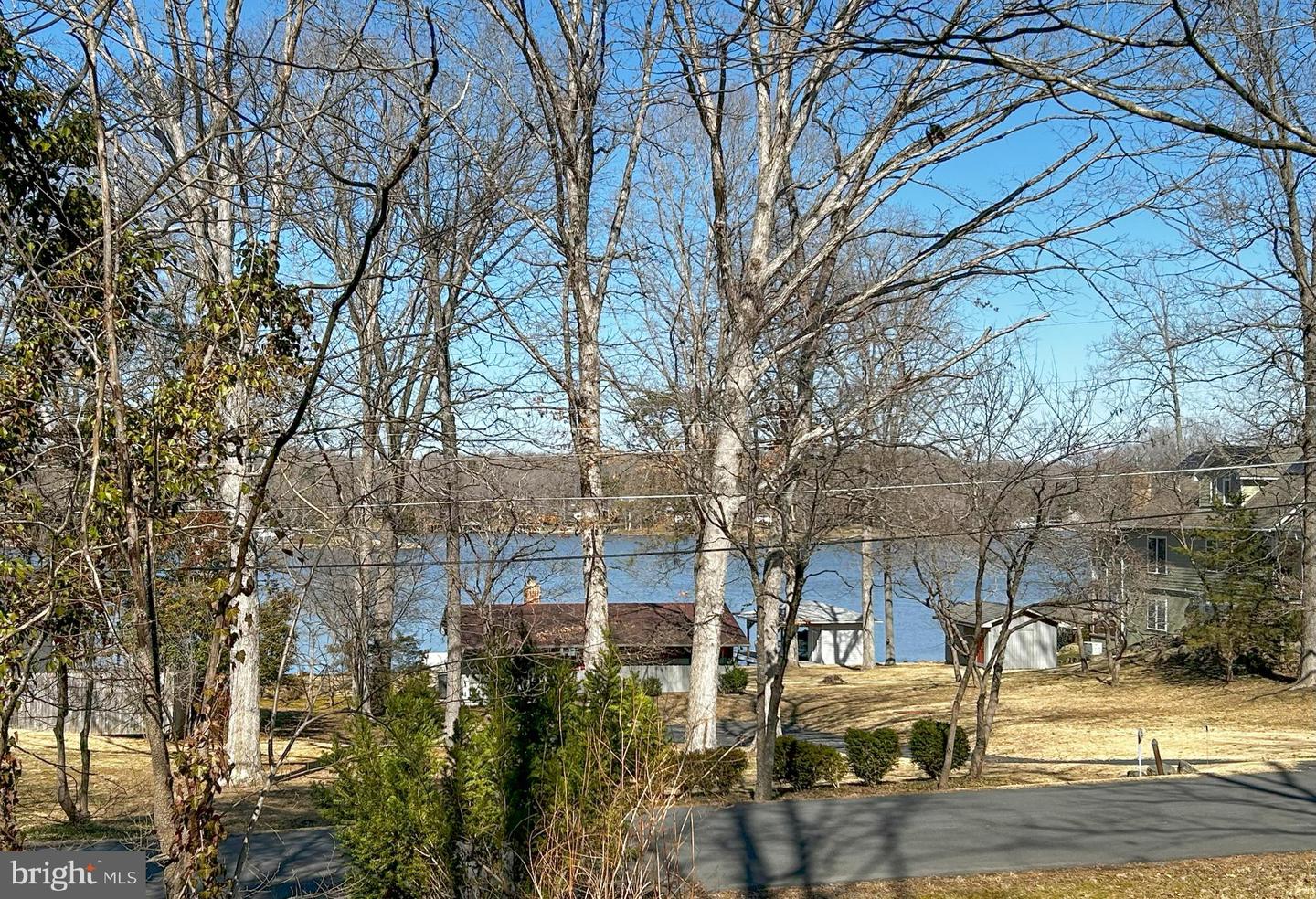 1843 S LAKESHORE DR, LOUISA, Virginia 23093, 2 Bedrooms Bedrooms, ,1 BathroomBathrooms,Residential,For sale,1843 S LAKESHORE DR,VALA2007536 MLS # VALA2007536