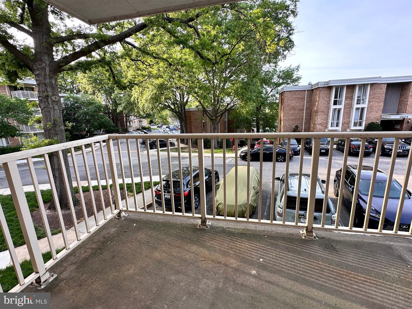 2626 FORT FARNSWORTH RD #200 (2B), ALEXANDRIA, Virginia 22303, 2 Bedrooms Bedrooms, ,1 BathroomBathrooms,Residential,For sale,2626 FORT FARNSWORTH RD #200 (2B),VAFX2233826 MLS # VAFX2233826