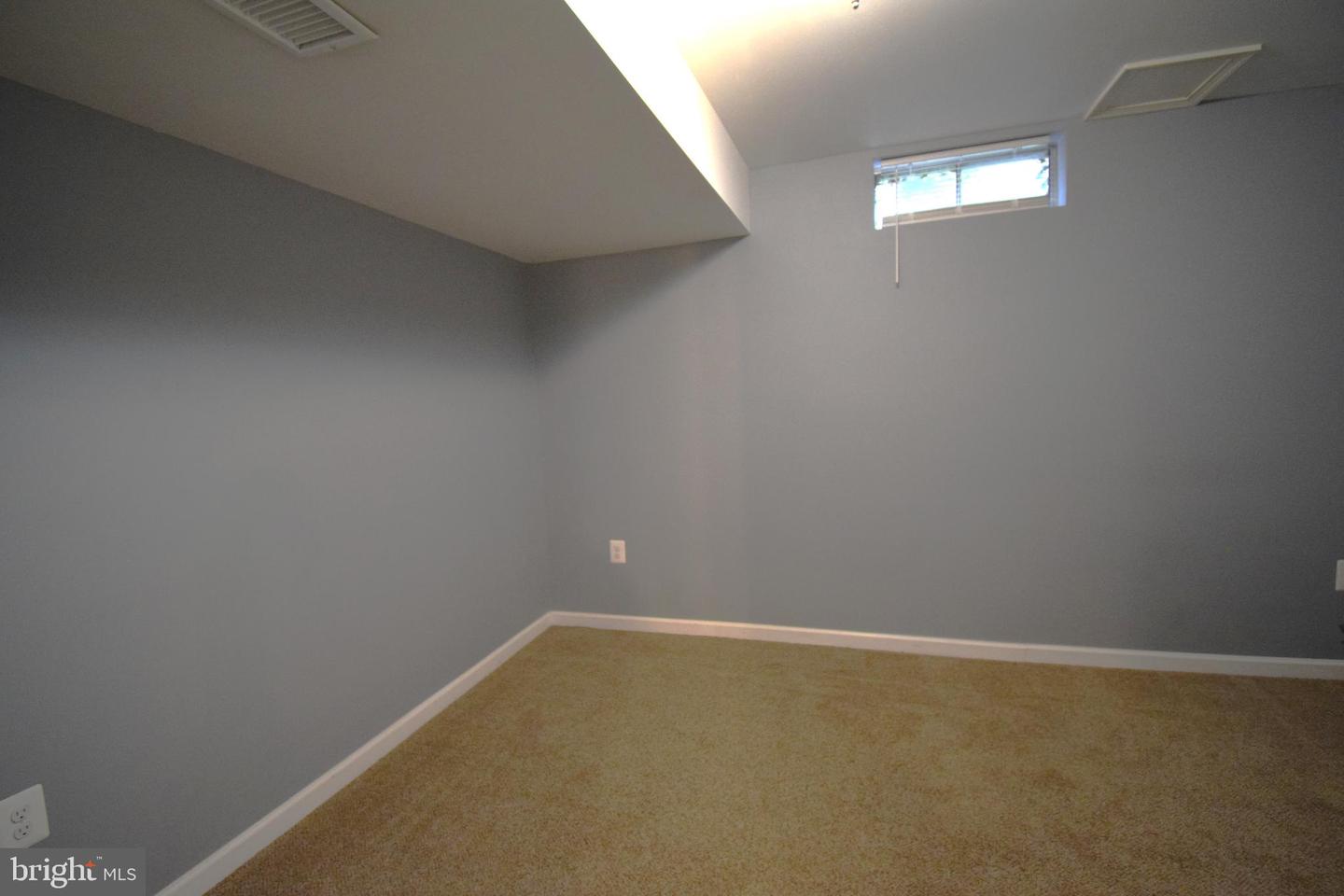 9544 OAKENSHAW DR, MANASSAS, Virginia 20110, 4 Bedrooms Bedrooms, ,3 BathroomsBathrooms,Residential,For sale,9544 OAKENSHAW DR,VAMN2008172 MLS # VAMN2008172