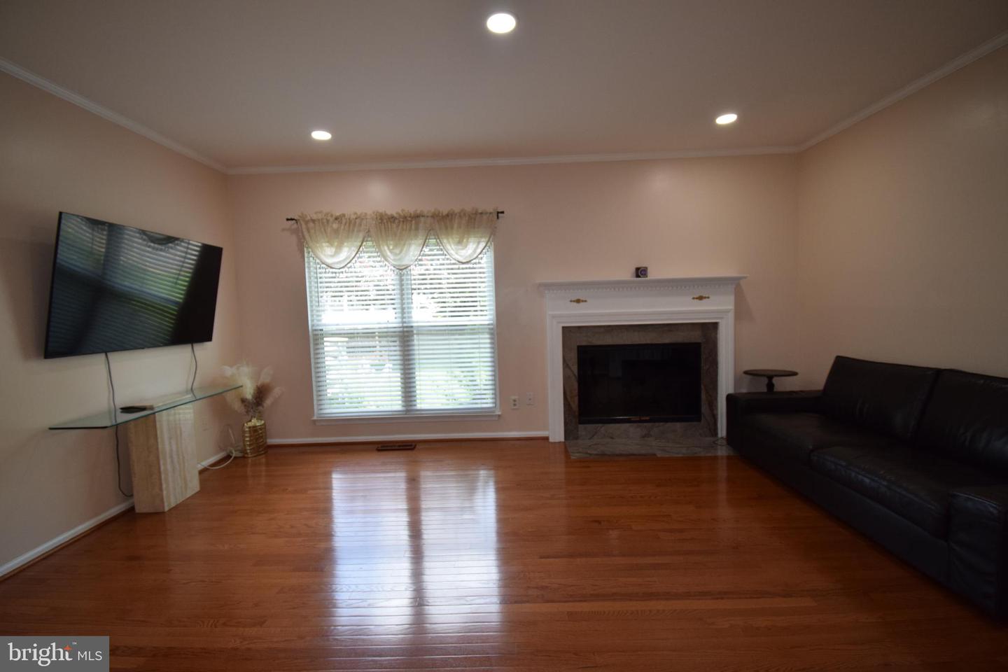 9544 OAKENSHAW DR, MANASSAS, Virginia 20110, 4 Bedrooms Bedrooms, ,3 BathroomsBathrooms,Residential,For sale,9544 OAKENSHAW DR,VAMN2008172 MLS # VAMN2008172