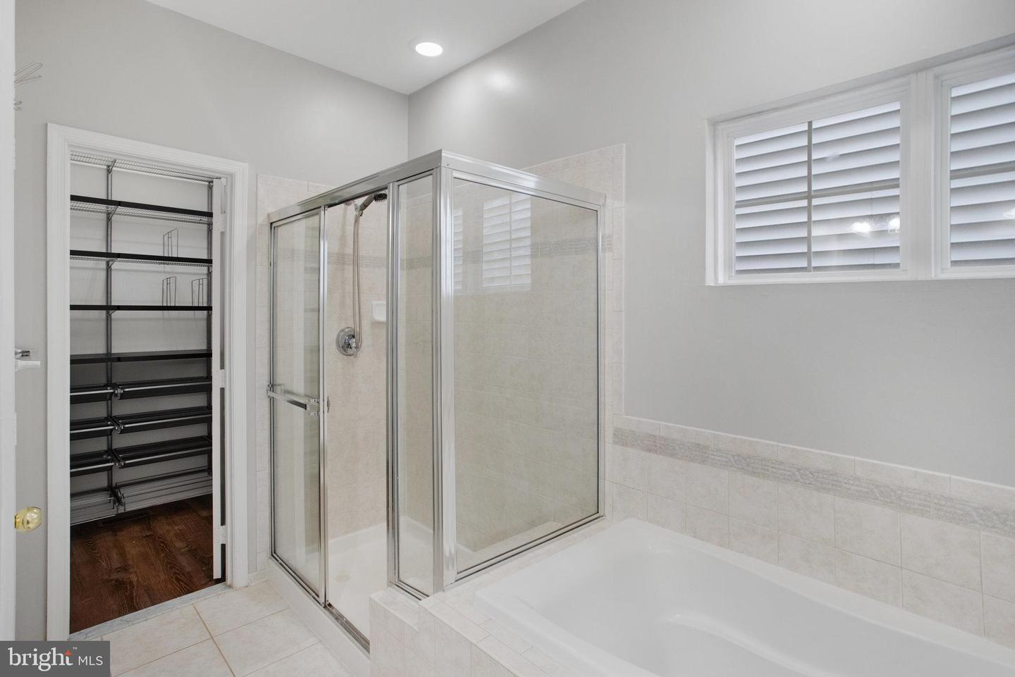 16462 KENNEWEG CT, WOODBRIDGE, Virginia 22191, 3 Bedrooms Bedrooms, ,3 BathroomsBathrooms,Residential,For sale,16462 KENNEWEG CT,VAPW2092684 MLS # VAPW2092684