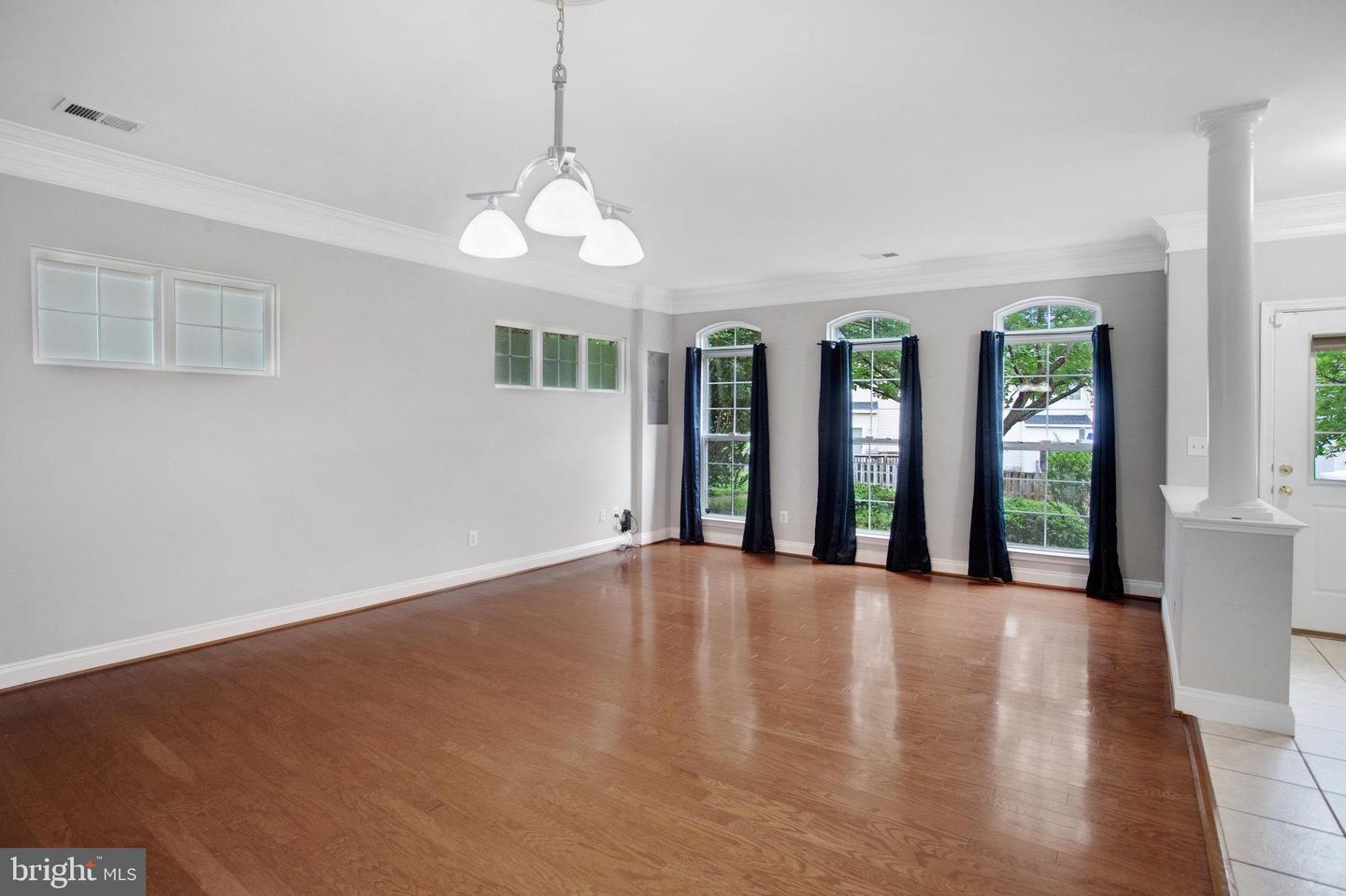 16462 KENNEWEG CT, WOODBRIDGE, Virginia 22191, 3 Bedrooms Bedrooms, ,3 BathroomsBathrooms,Residential,For sale,16462 KENNEWEG CT,VAPW2092684 MLS # VAPW2092684