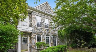 16462 KENNEWEG CT, WOODBRIDGE, Virginia 22191, 3 Bedrooms Bedrooms, ,3 BathroomsBathrooms,Residential,For sale,16462 KENNEWEG CT,VAPW2092684 MLS # VAPW2092684