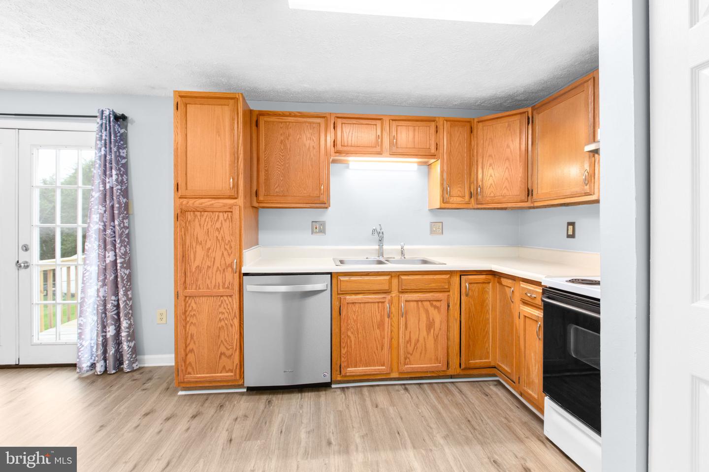 6506 CREEKWOOD DR, FREDERICKSBURG, Virginia 22407, 3 Bedrooms Bedrooms, ,2 BathroomsBathrooms,Residential,For sale,6506 CREEKWOOD DR,VASP2032900 MLS # VASP2032900