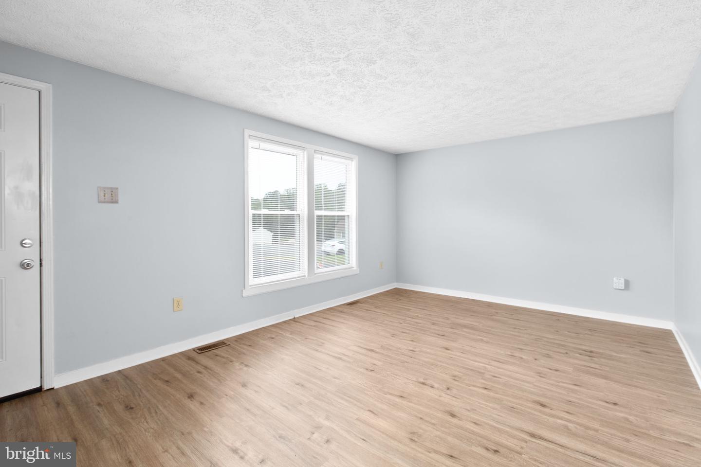 6506 CREEKWOOD DR, FREDERICKSBURG, Virginia 22407, 3 Bedrooms Bedrooms, ,2 BathroomsBathrooms,Residential,For sale,6506 CREEKWOOD DR,VASP2032900 MLS # VASP2032900
