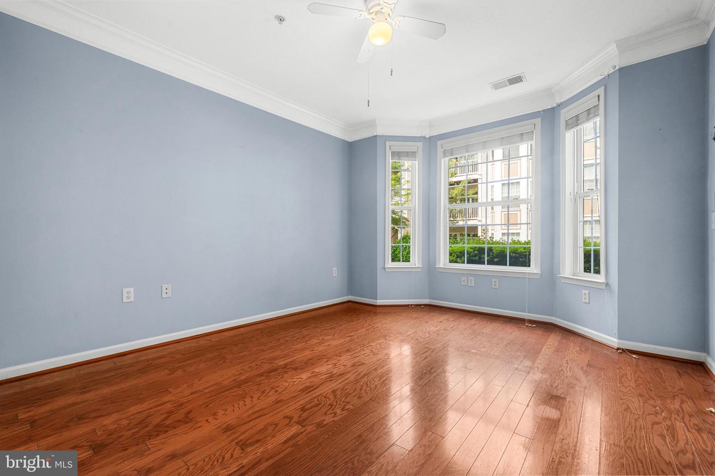 507 SUNSET VIEW TER SE #107, LEESBURG, Virginia 20175, 1 Bedroom Bedrooms, ,1 BathroomBathrooms,Residential,For sale,507 SUNSET VIEW TER SE #107,VALO2099472 MLS # VALO2099472