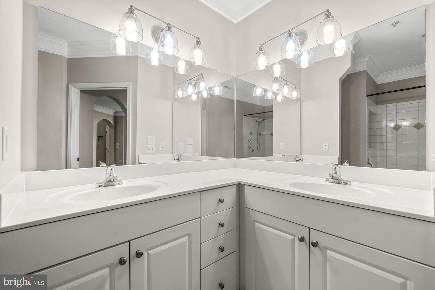 507 SUNSET VIEW TER SE #107, LEESBURG, Virginia 20175, 1 Bedroom Bedrooms, ,1 BathroomBathrooms,Residential,For sale,507 SUNSET VIEW TER SE #107,VALO2099472 MLS # VALO2099472