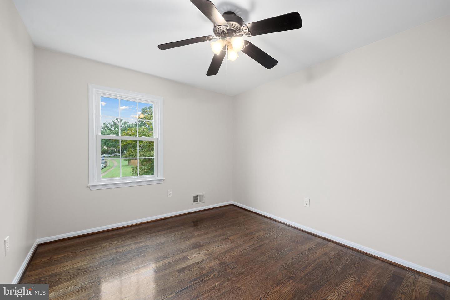 6813 LAMP POST LN, ALEXANDRIA, Virginia 22306, 4 Bedrooms Bedrooms, ,3 BathroomsBathrooms,Residential,For sale,6813 LAMP POST LN,VAFX2248932 MLS # VAFX2248932