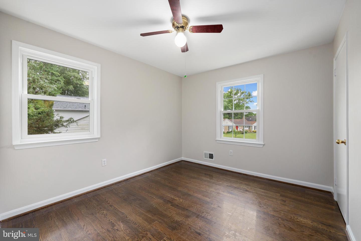 6813 LAMP POST LN, ALEXANDRIA, Virginia 22306, 4 Bedrooms Bedrooms, ,3 BathroomsBathrooms,Residential,For sale,6813 LAMP POST LN,VAFX2248932 MLS # VAFX2248932