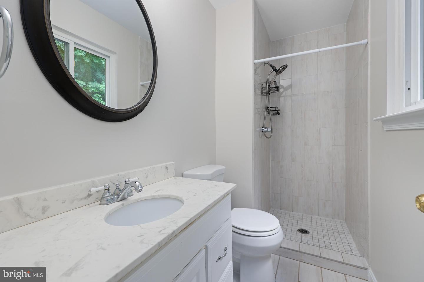 6813 LAMP POST LN, ALEXANDRIA, Virginia 22306, 4 Bedrooms Bedrooms, ,3 BathroomsBathrooms,Residential,For sale,6813 LAMP POST LN,VAFX2248932 MLS # VAFX2248932