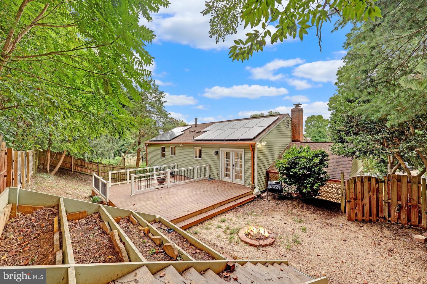 6813 LAMP POST LN, ALEXANDRIA, Virginia 22306, 4 Bedrooms Bedrooms, ,3 BathroomsBathrooms,Residential,For sale,6813 LAMP POST LN,VAFX2248932 MLS # VAFX2248932