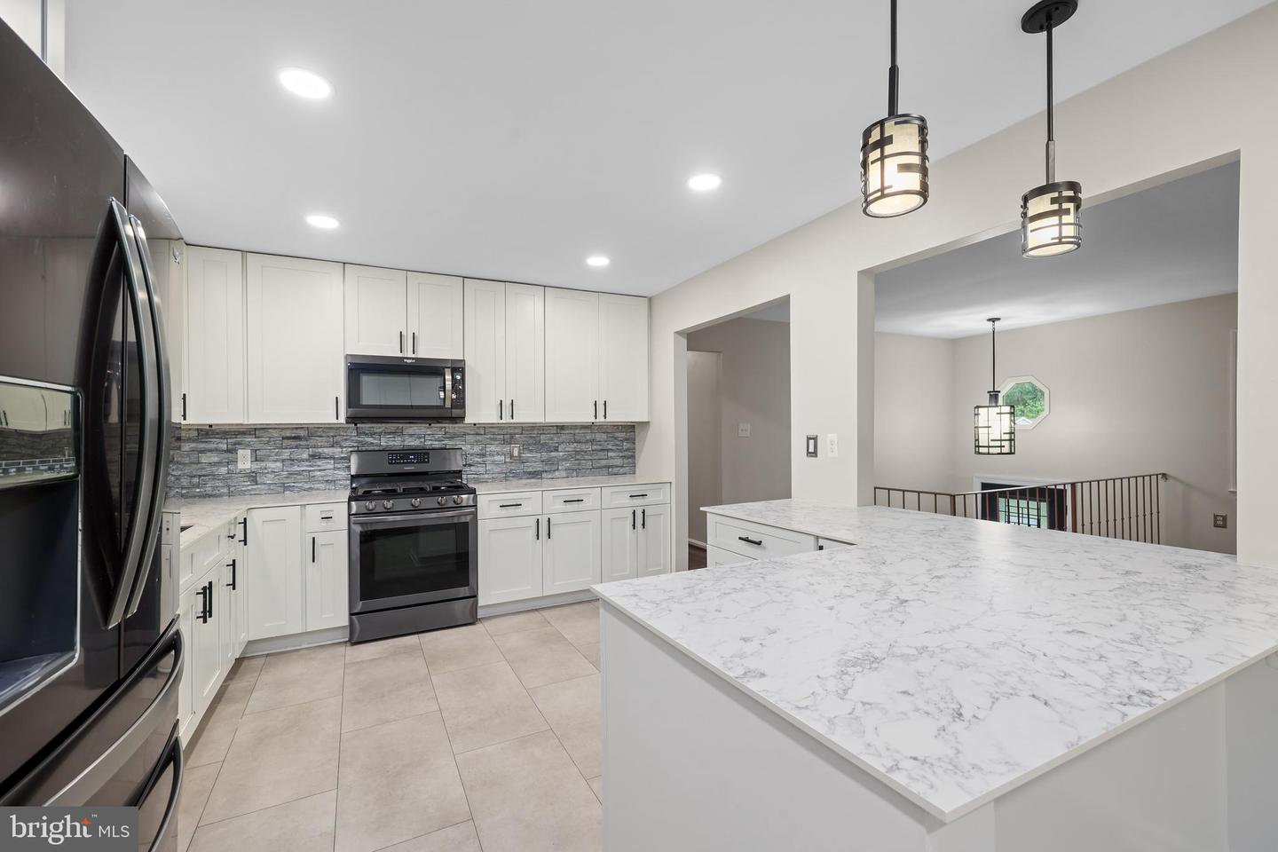 6813 LAMP POST LN, ALEXANDRIA, Virginia 22306, 4 Bedrooms Bedrooms, ,3 BathroomsBathrooms,Residential,For sale,6813 LAMP POST LN,VAFX2248932 MLS # VAFX2248932