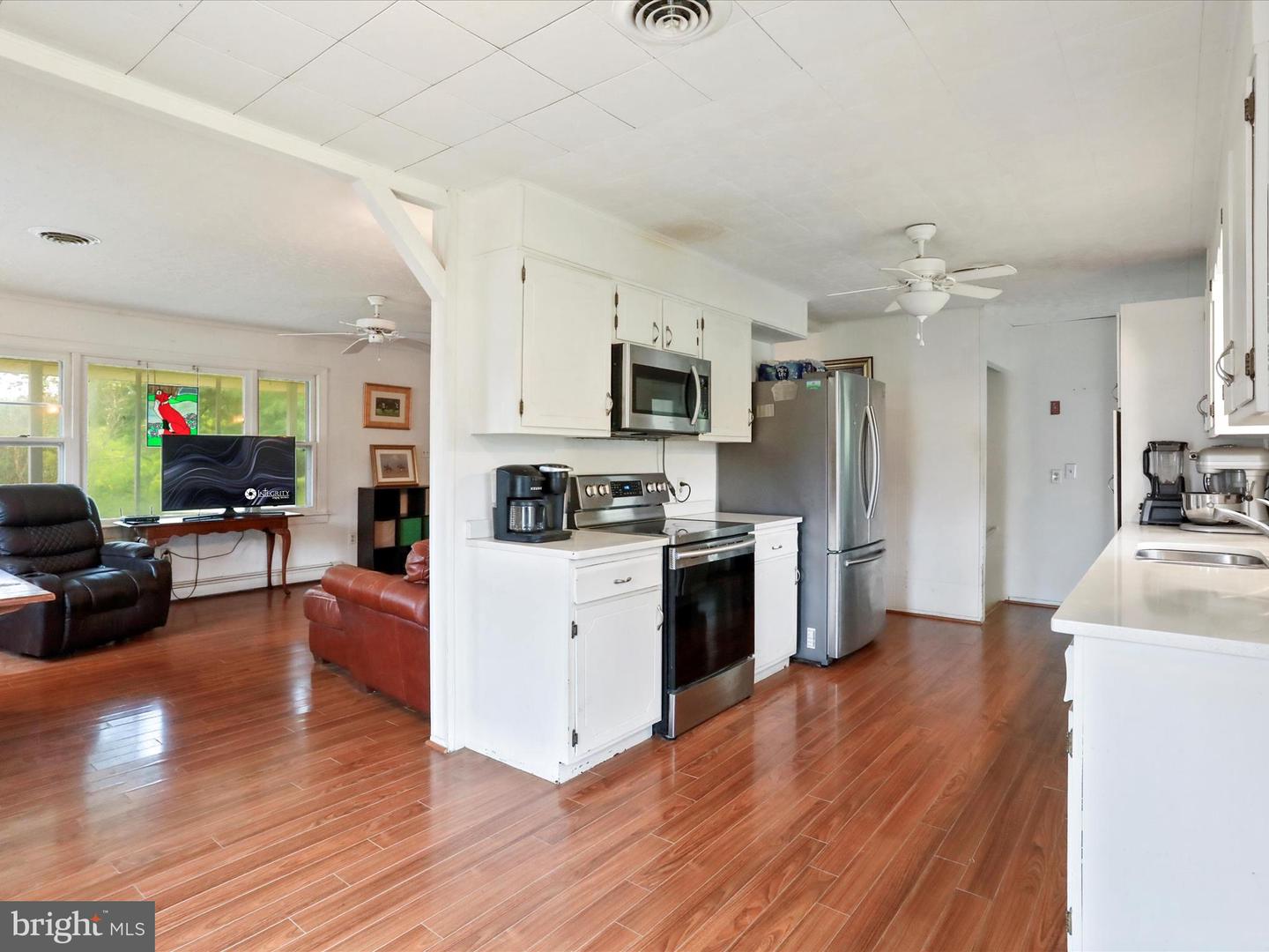 903 COVERSTONE RD, FORT VALLEY, Virginia 22652, 3 Bedrooms Bedrooms, ,2 BathroomsBathrooms,Residential,For sale,903 COVERSTONE RD,VASH2011758 MLS # VASH2011758