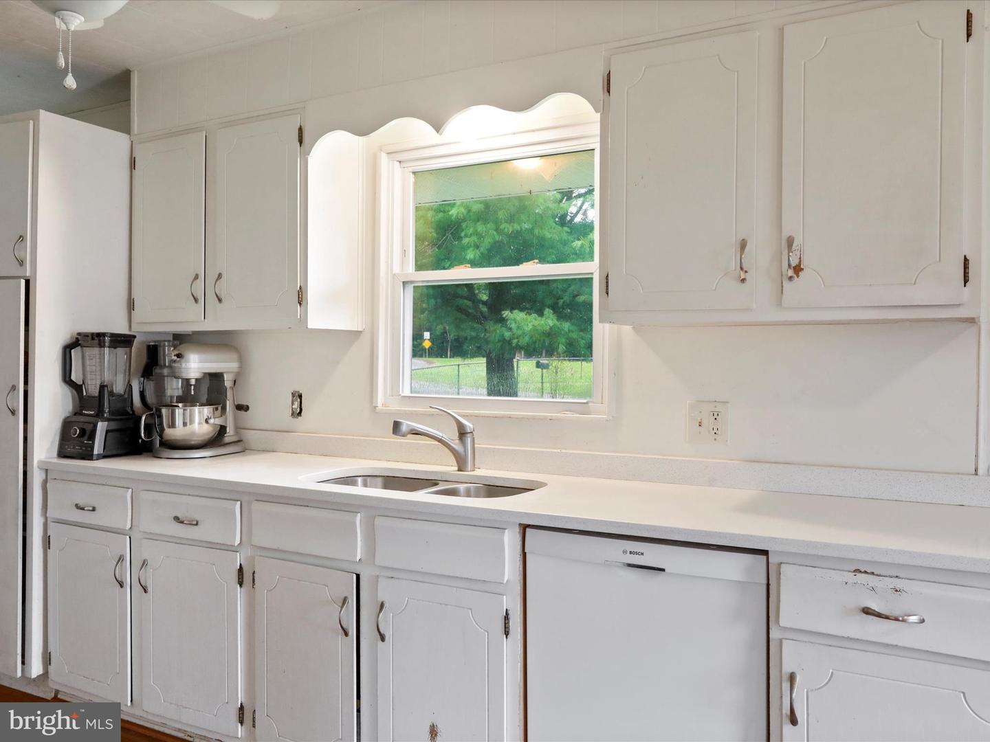 903 COVERSTONE RD, FORT VALLEY, Virginia 22652, 3 Bedrooms Bedrooms, ,2 BathroomsBathrooms,Residential,For sale,903 COVERSTONE RD,VASH2011758 MLS # VASH2011758