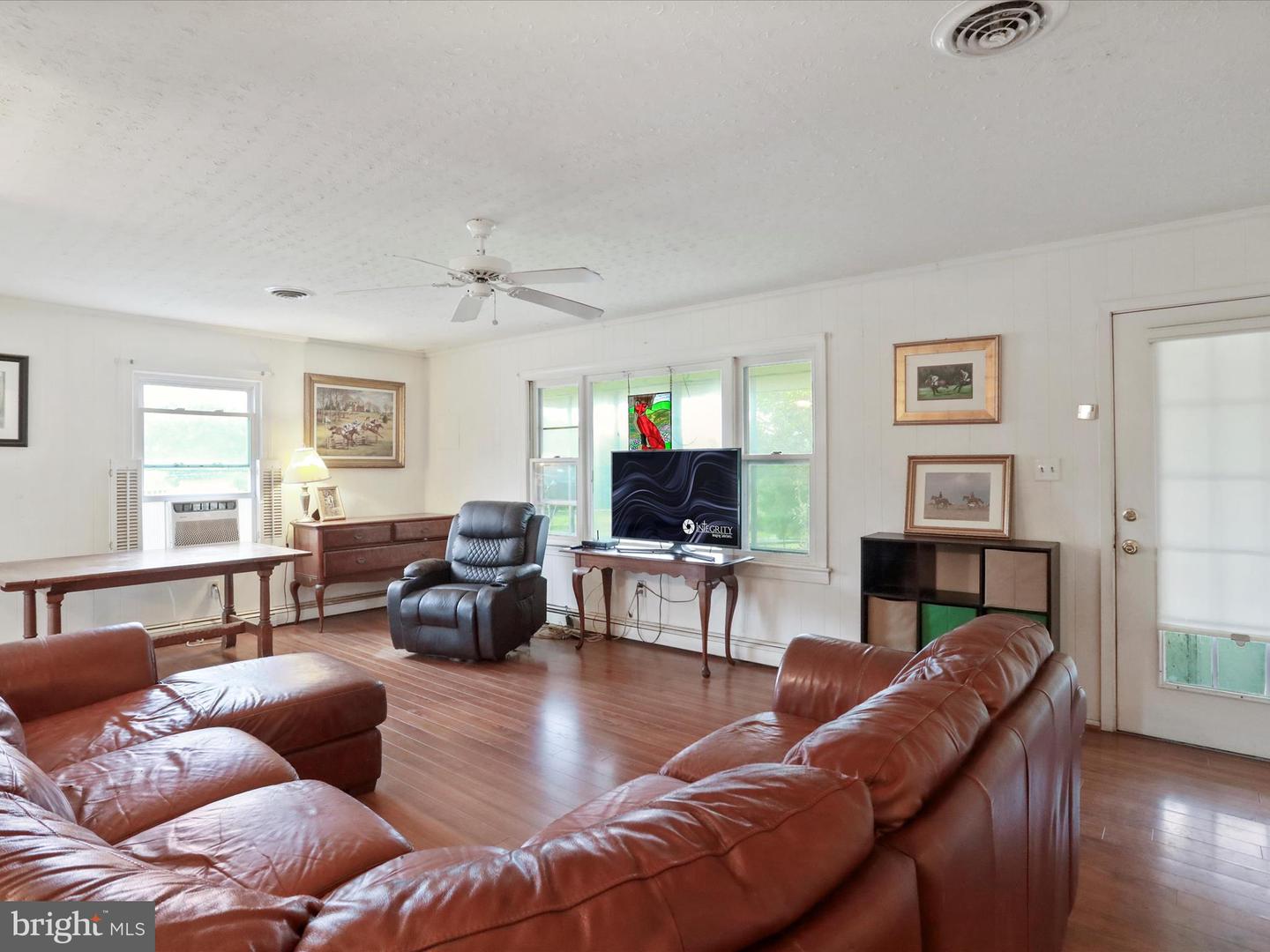 903 COVERSTONE RD, FORT VALLEY, Virginia 22652, 3 Bedrooms Bedrooms, ,2 BathroomsBathrooms,Residential,For sale,903 COVERSTONE RD,VASH2011758 MLS # VASH2011758