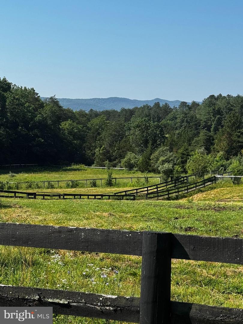 903 COVERSTONE RD, FORT VALLEY, Virginia 22652, 3 Bedrooms Bedrooms, ,2 BathroomsBathrooms,Residential,For sale,903 COVERSTONE RD,VASH2011758 MLS # VASH2011758