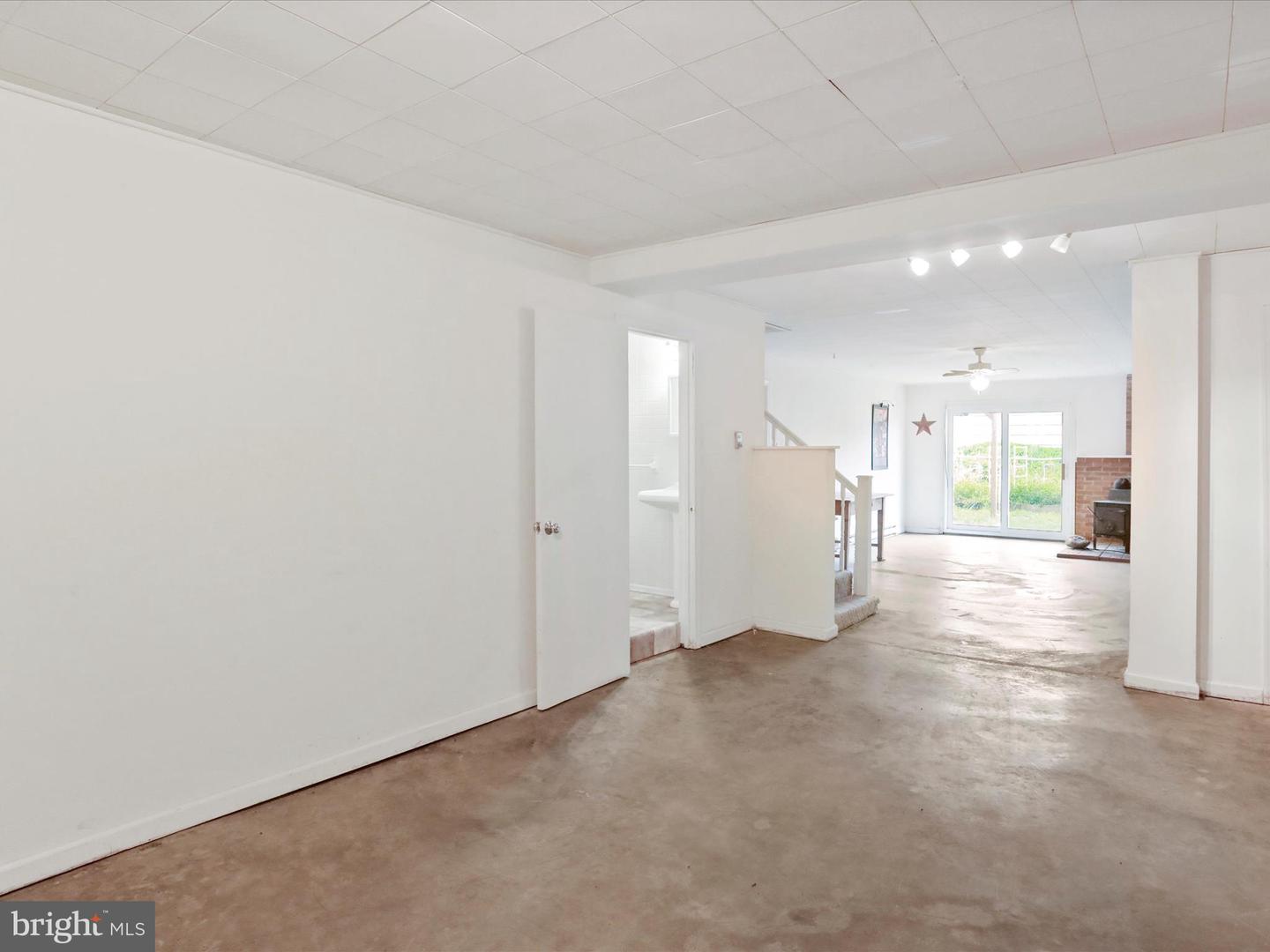 903 COVERSTONE RD, FORT VALLEY, Virginia 22652, 3 Bedrooms Bedrooms, ,2 BathroomsBathrooms,Residential,For sale,903 COVERSTONE RD,VASH2011758 MLS # VASH2011758