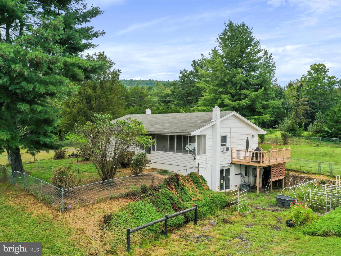 903 COVERSTONE RD, FORT VALLEY, Virginia 22652, 3 Bedrooms Bedrooms, ,2 BathroomsBathrooms,Residential,For sale,903 COVERSTONE RD,VASH2011758 MLS # VASH2011758