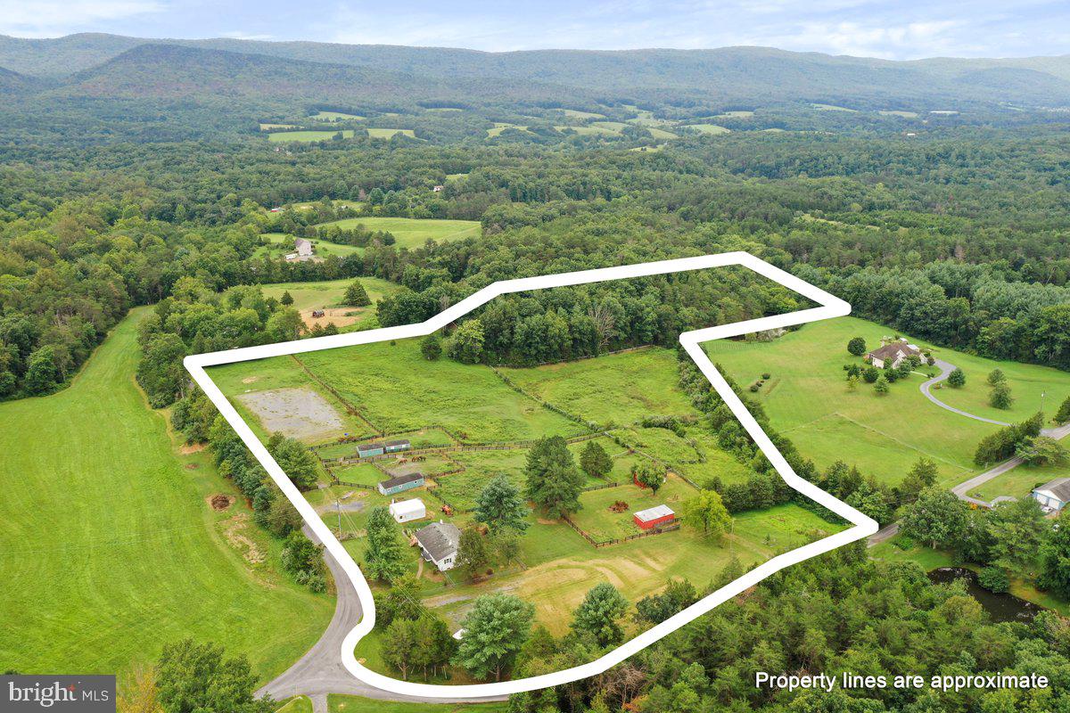 903 COVERSTONE RD, FORT VALLEY, Virginia 22652, 3 Bedrooms Bedrooms, ,2 BathroomsBathrooms,Residential,For sale,903 COVERSTONE RD,VASH2011758 MLS # VASH2011758