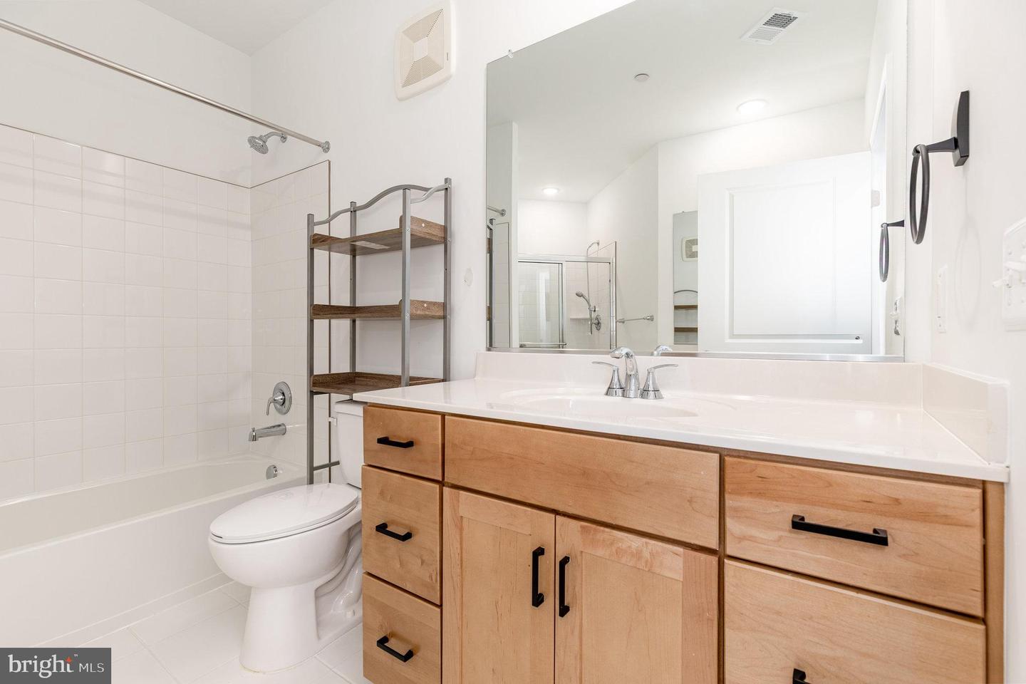 3720 HAVERTILL LN #303, WOODBRIDGE, Virginia 22193, 2 Bedrooms Bedrooms, ,2 BathroomsBathrooms,Residential,For sale,3720 HAVERTILL LN #303,VAPW2097548 MLS # VAPW2097548