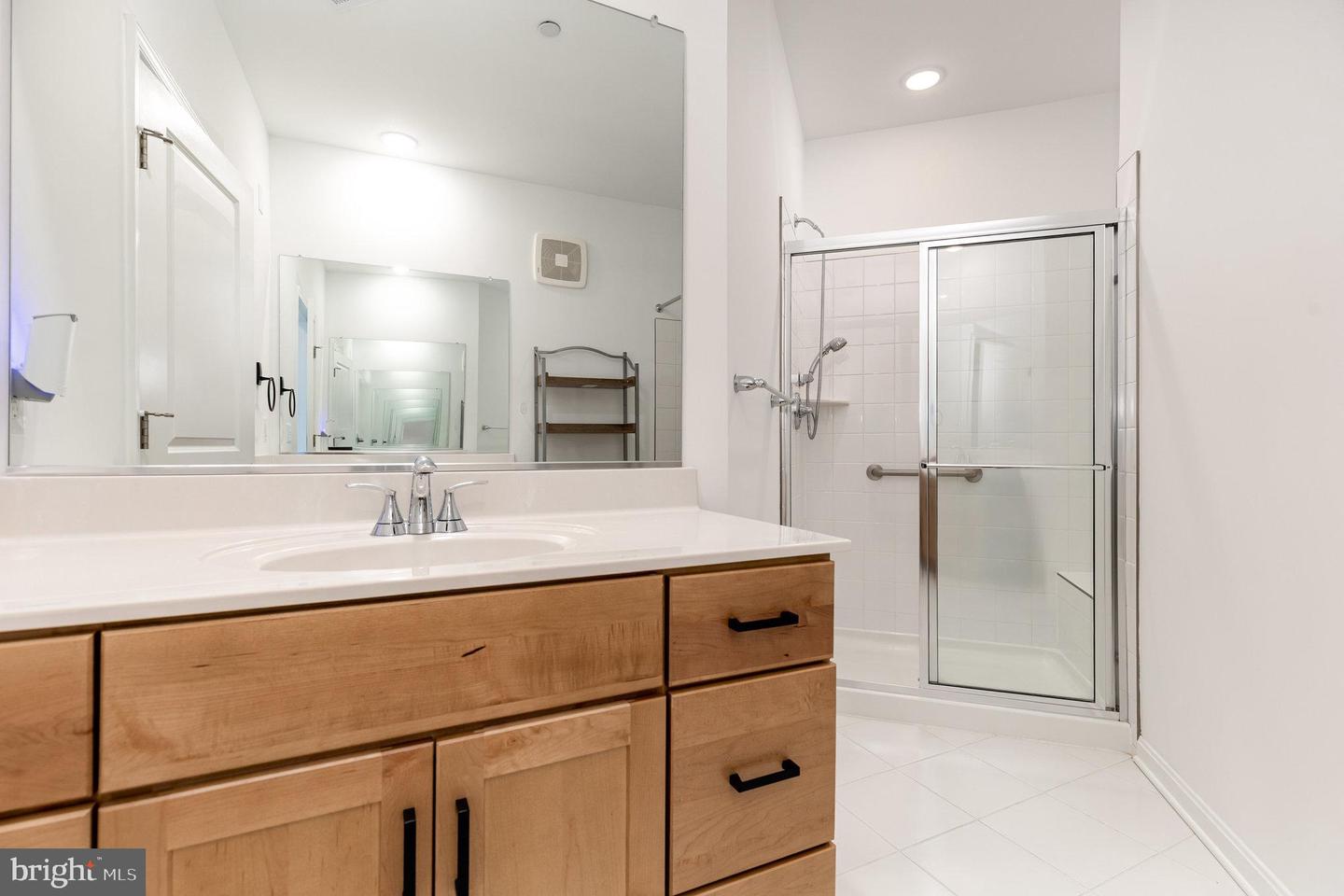 3720 HAVERTILL LN #303, WOODBRIDGE, Virginia 22193, 2 Bedrooms Bedrooms, ,2 BathroomsBathrooms,Residential,For sale,3720 HAVERTILL LN #303,VAPW2097548 MLS # VAPW2097548