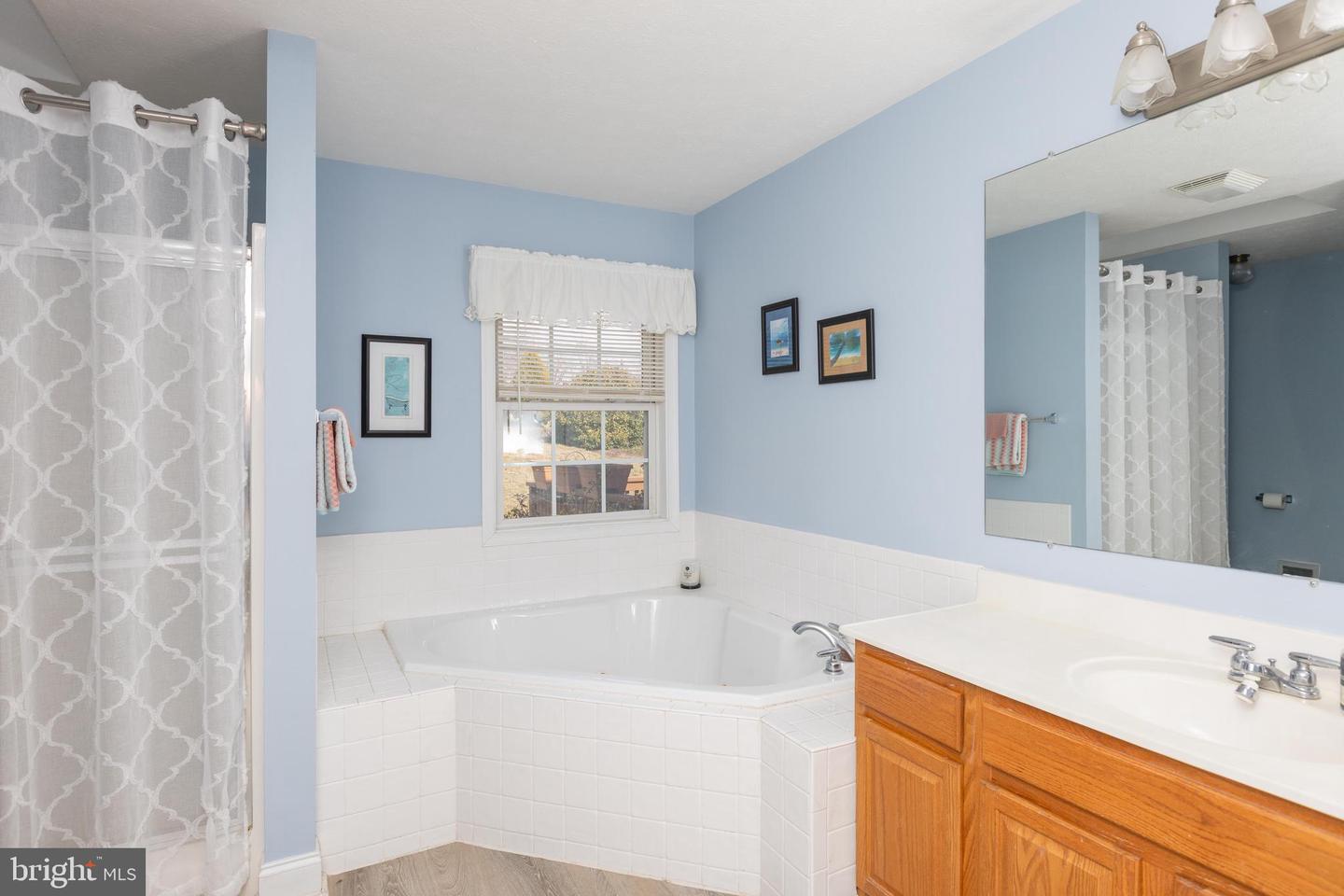 1840 RHIANON LN, HARRISONBURG, Virginia 22801, 3 Bedrooms Bedrooms, ,2 BathroomsBathrooms,Residential,For sale,1840 RHIANON LN,VAHC2000436 MLS # VAHC2000436