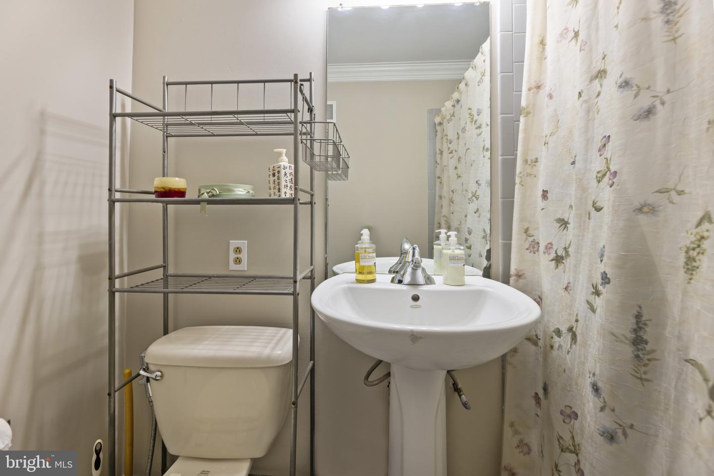 118 MACE ST, MANASSAS PARK, Virginia 20111, 3 Bedrooms Bedrooms, ,2 BathroomsBathrooms,Residential,For sale,118 MACE ST,VAMP2003174 MLS # VAMP2003174