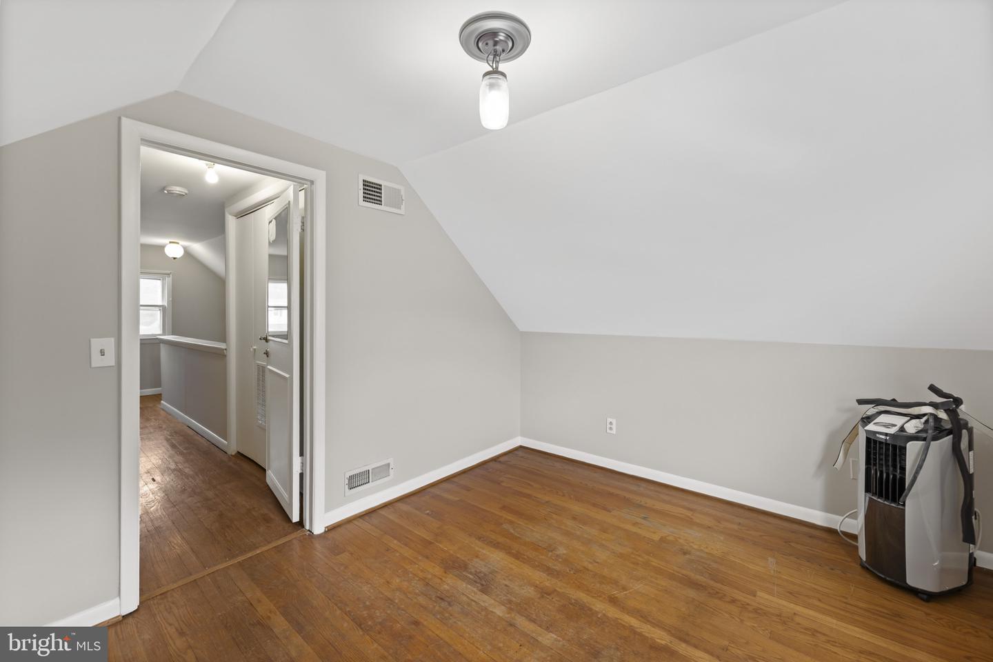 118 MACE ST, MANASSAS PARK, Virginia 20111, 3 Bedrooms Bedrooms, ,2 BathroomsBathrooms,Residential,For sale,118 MACE ST,VAMP2003174 MLS # VAMP2003174
