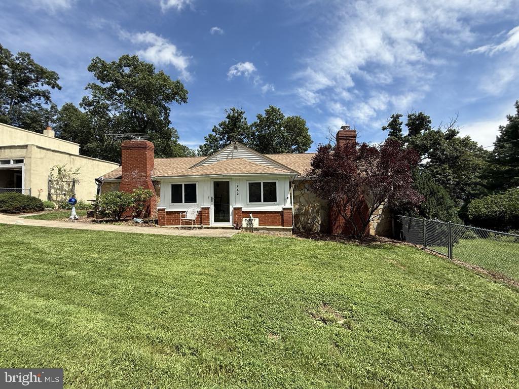 242 FOOTSTONE LN, WINCHESTER, Virginia 22603, 2 Bedrooms Bedrooms, 3 Rooms Rooms,1 BathroomBathrooms,Residential,For sale,242 FOOTSTONE LN,VAFV2035630 MLS # VAFV2035630